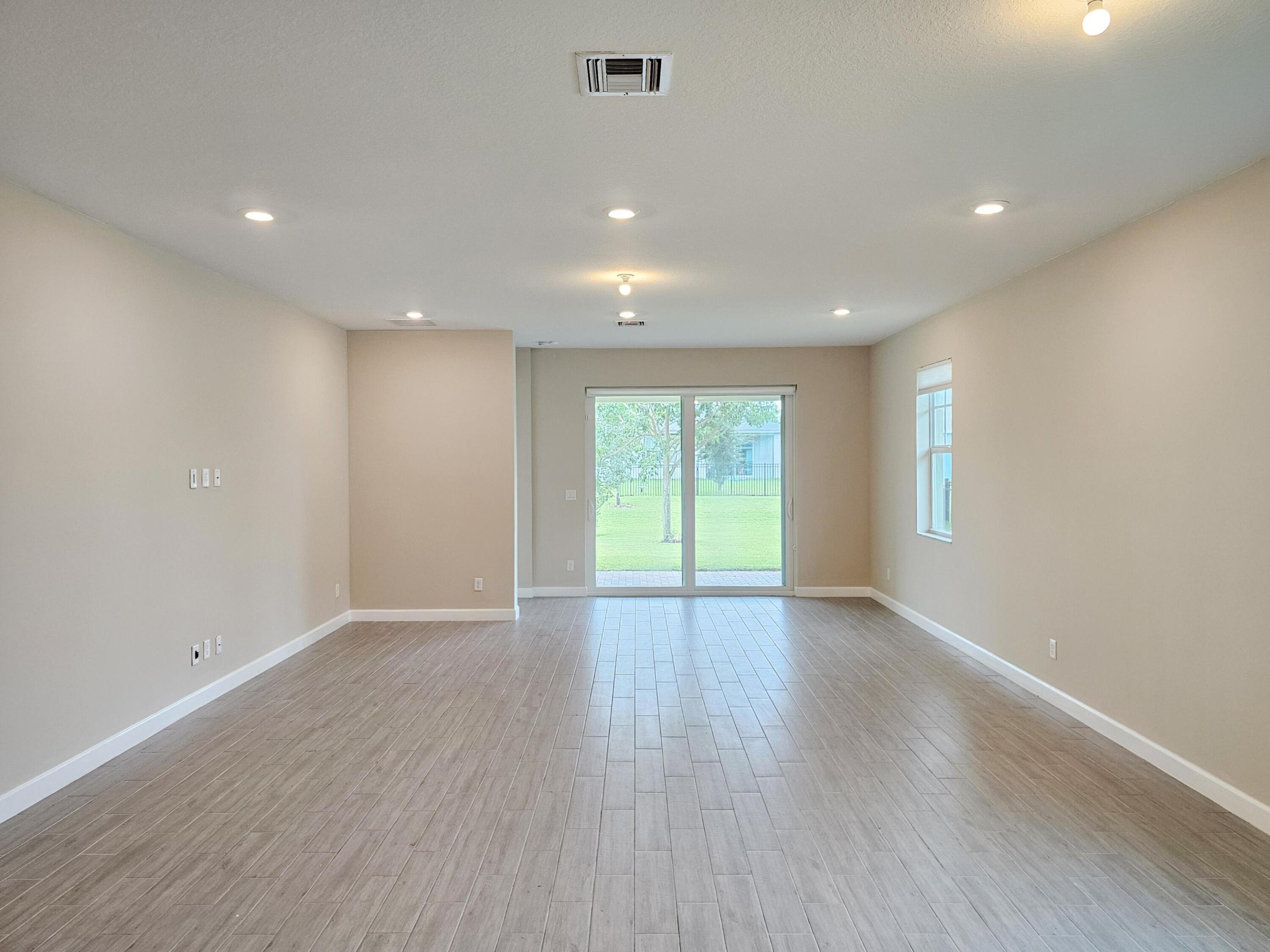 1284 Haywagon Trail Property Photo 7