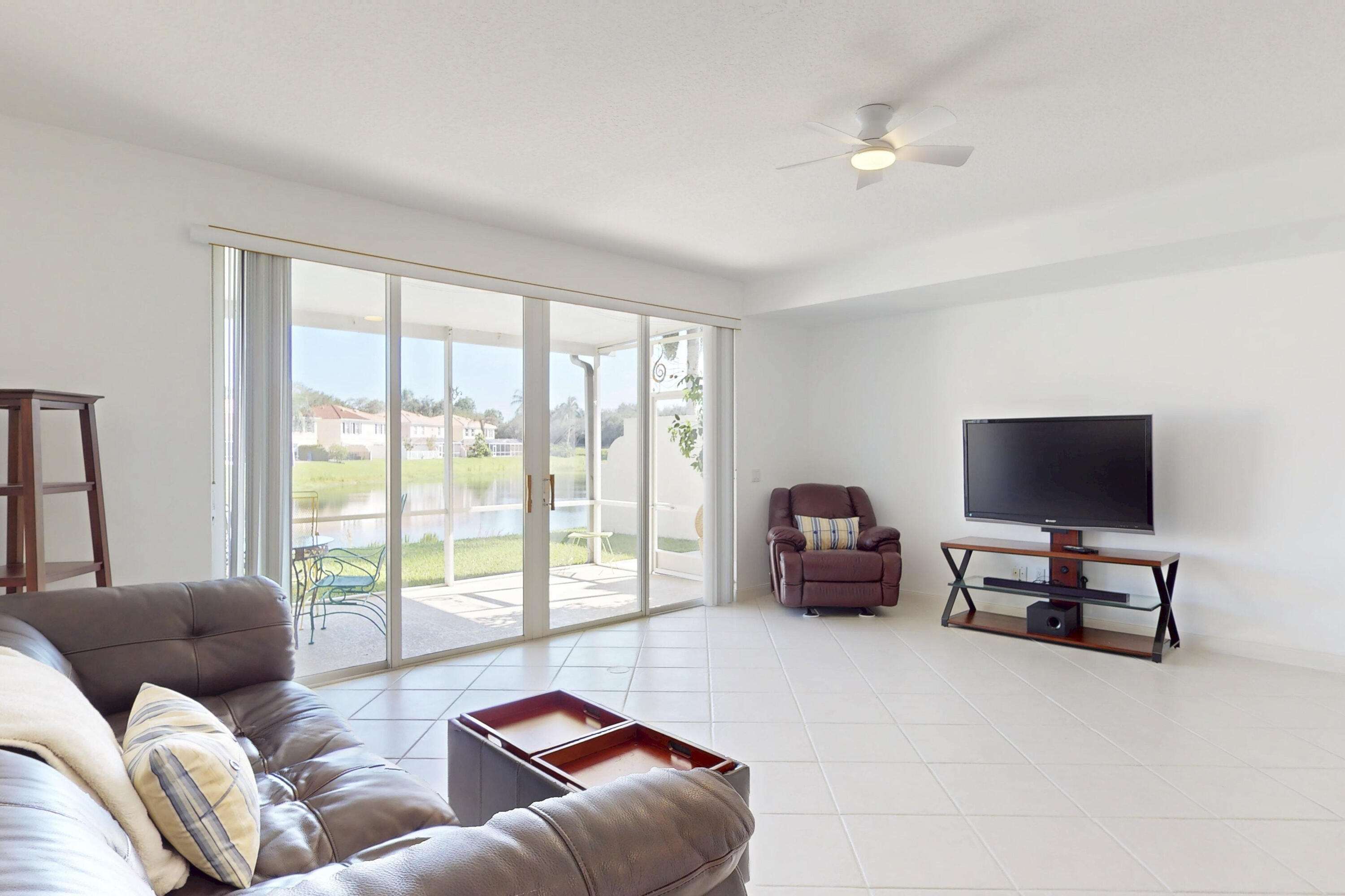 2136 Tigris Drive Property Photo 4