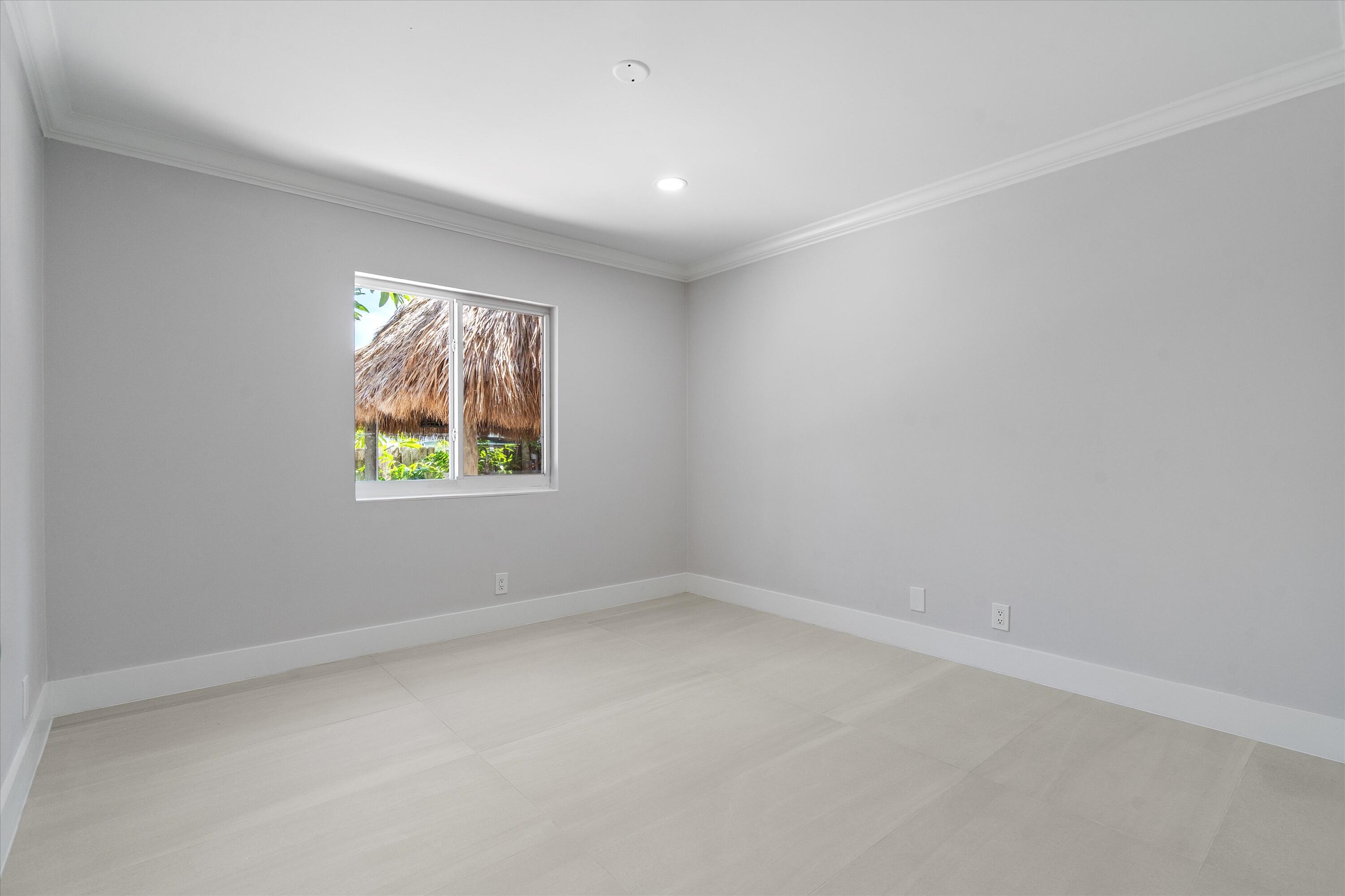 1132 Ne 3rd Avenue Property Photo 27