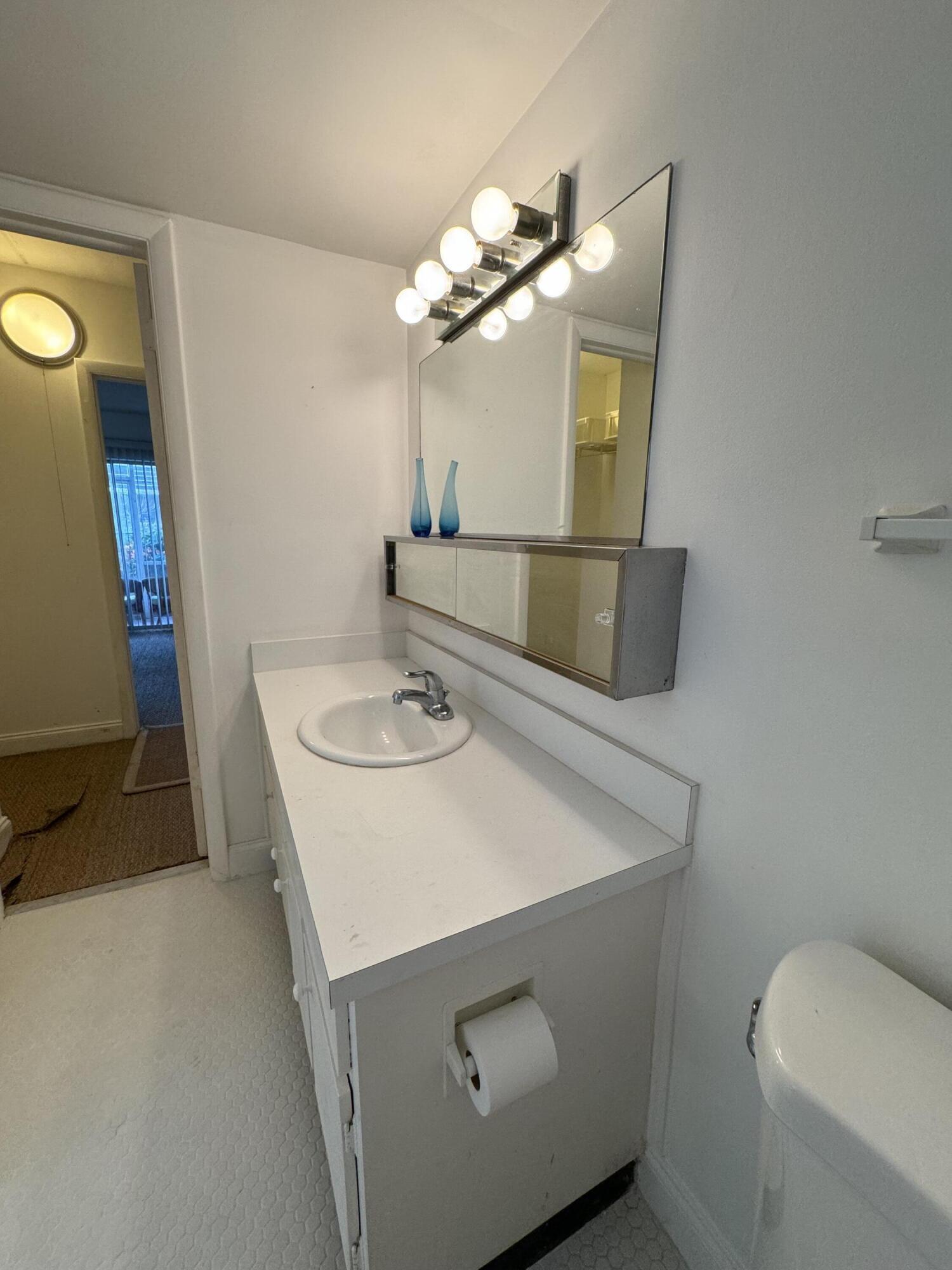 4500 N Flagler Drive D2 Property Photo 7