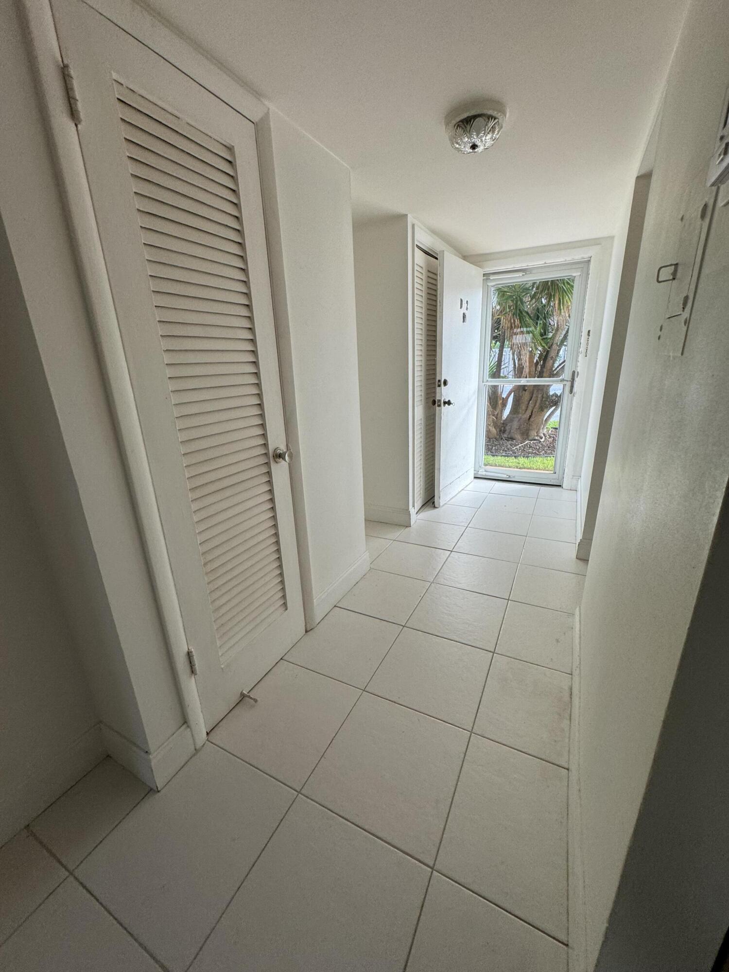 4500 N Flagler Drive D2 Property Photo 9