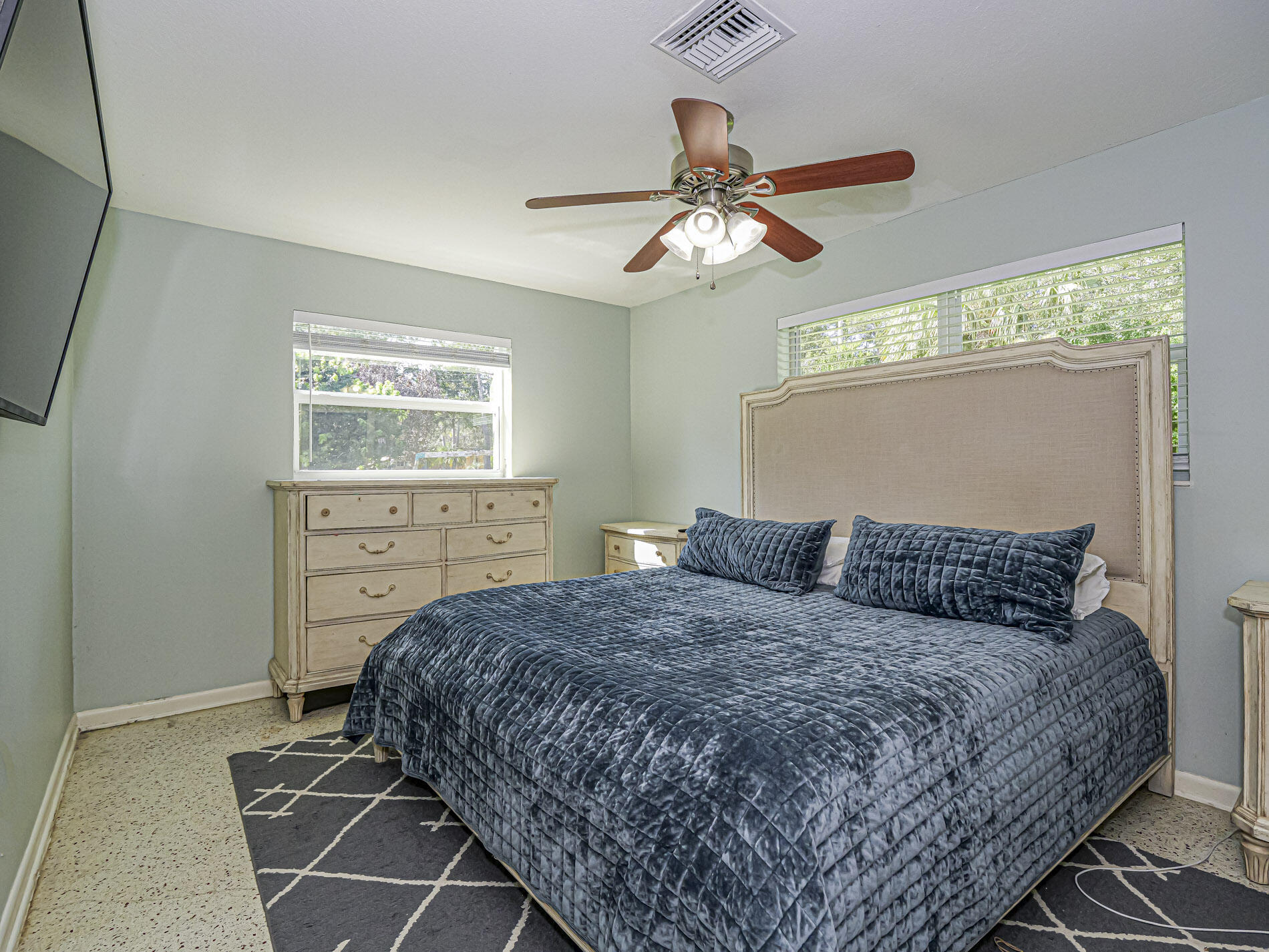 2755 6th Place Property Photo 14