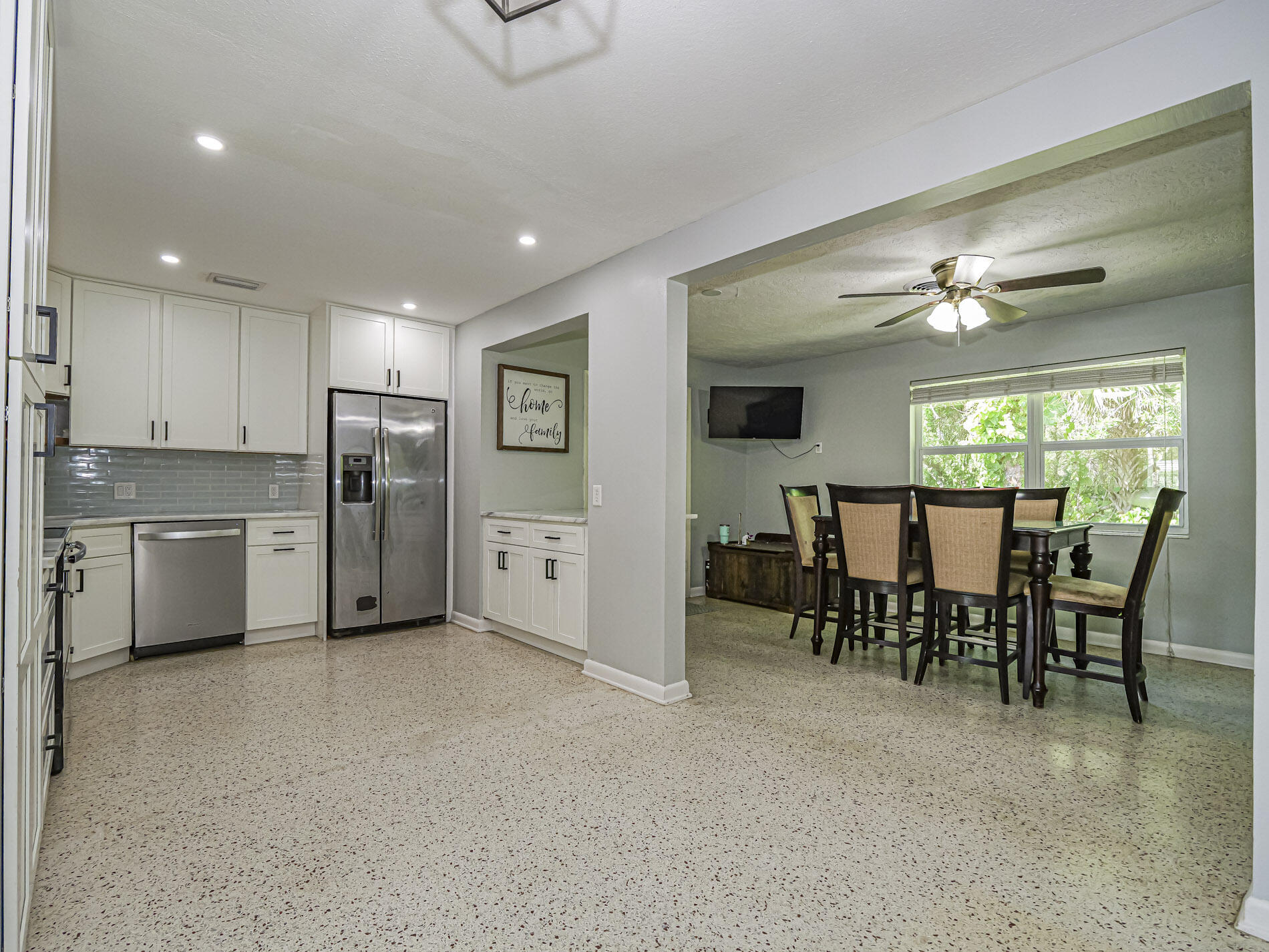 2755 6th Place Property Photo 17