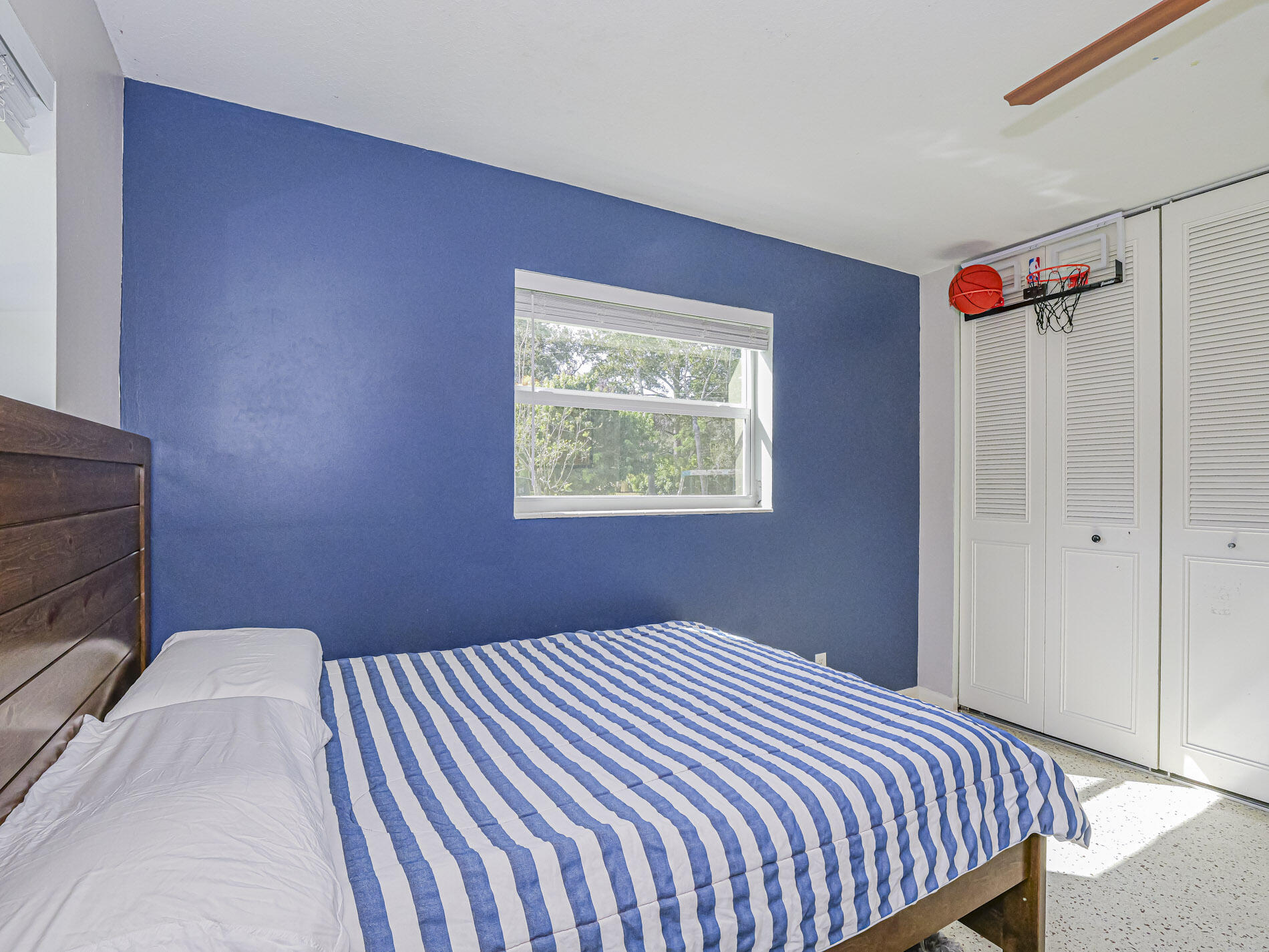 2755 6th Place Property Photo 24