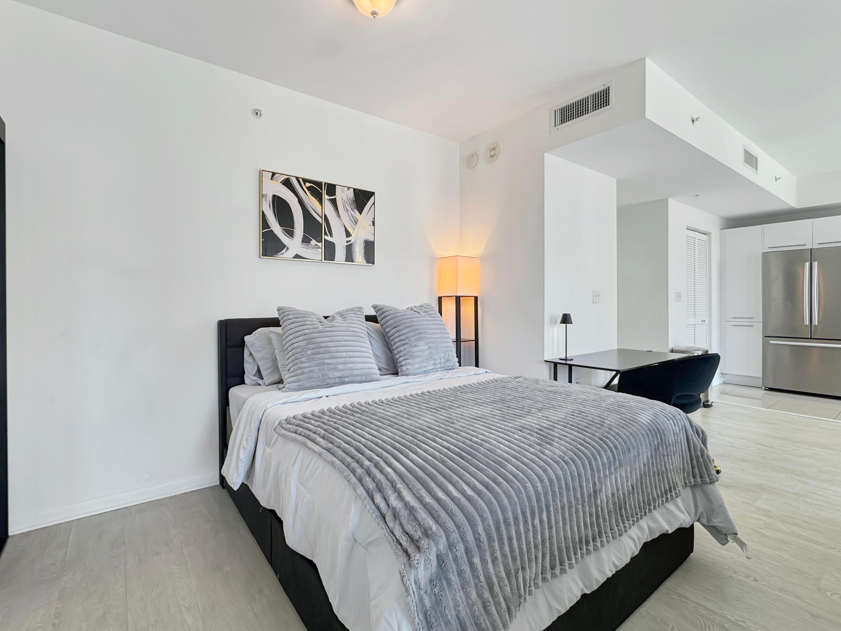 244 Biscayne Boulevard 3005 Property Photo 14