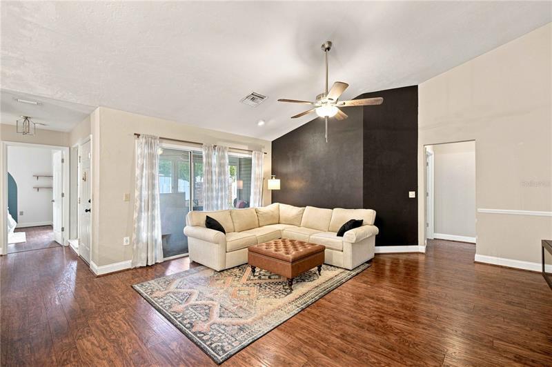 3438 Nw 104th Way Property Photo 7