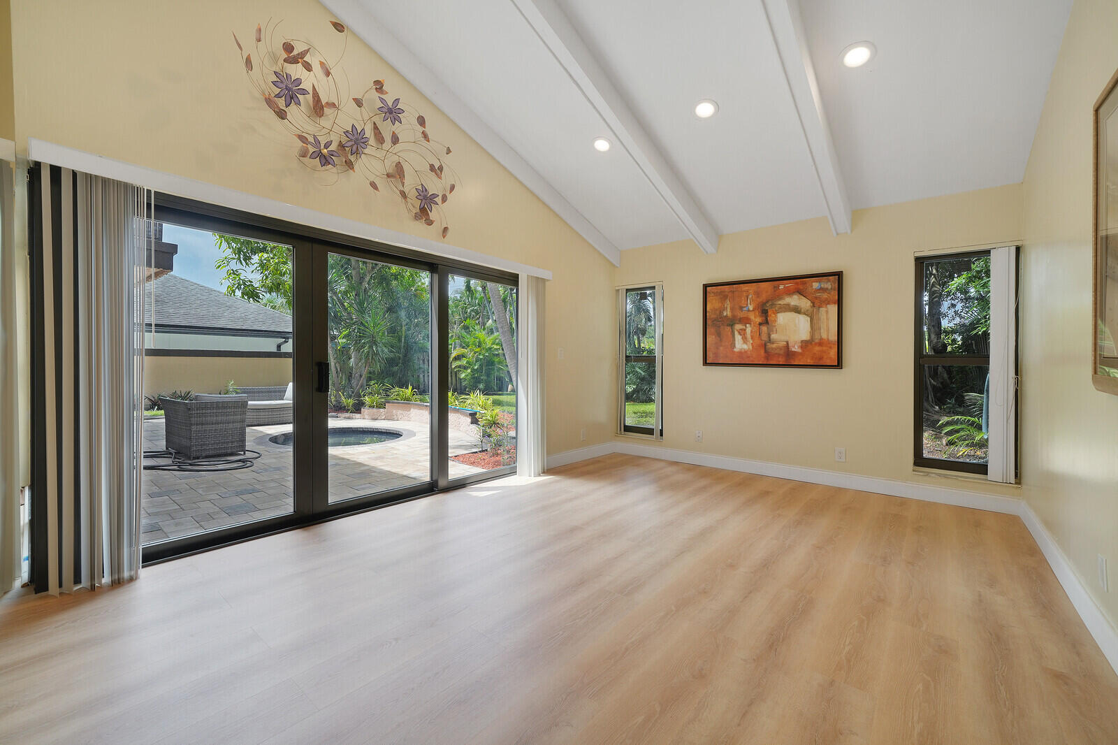 6599 Pond Apple Road Property Photo 10