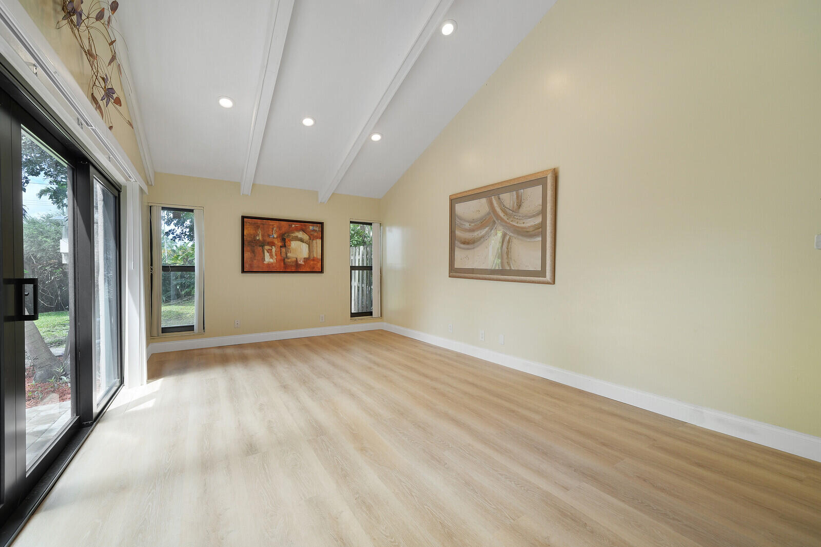 6599 Pond Apple Road Property Photo 12