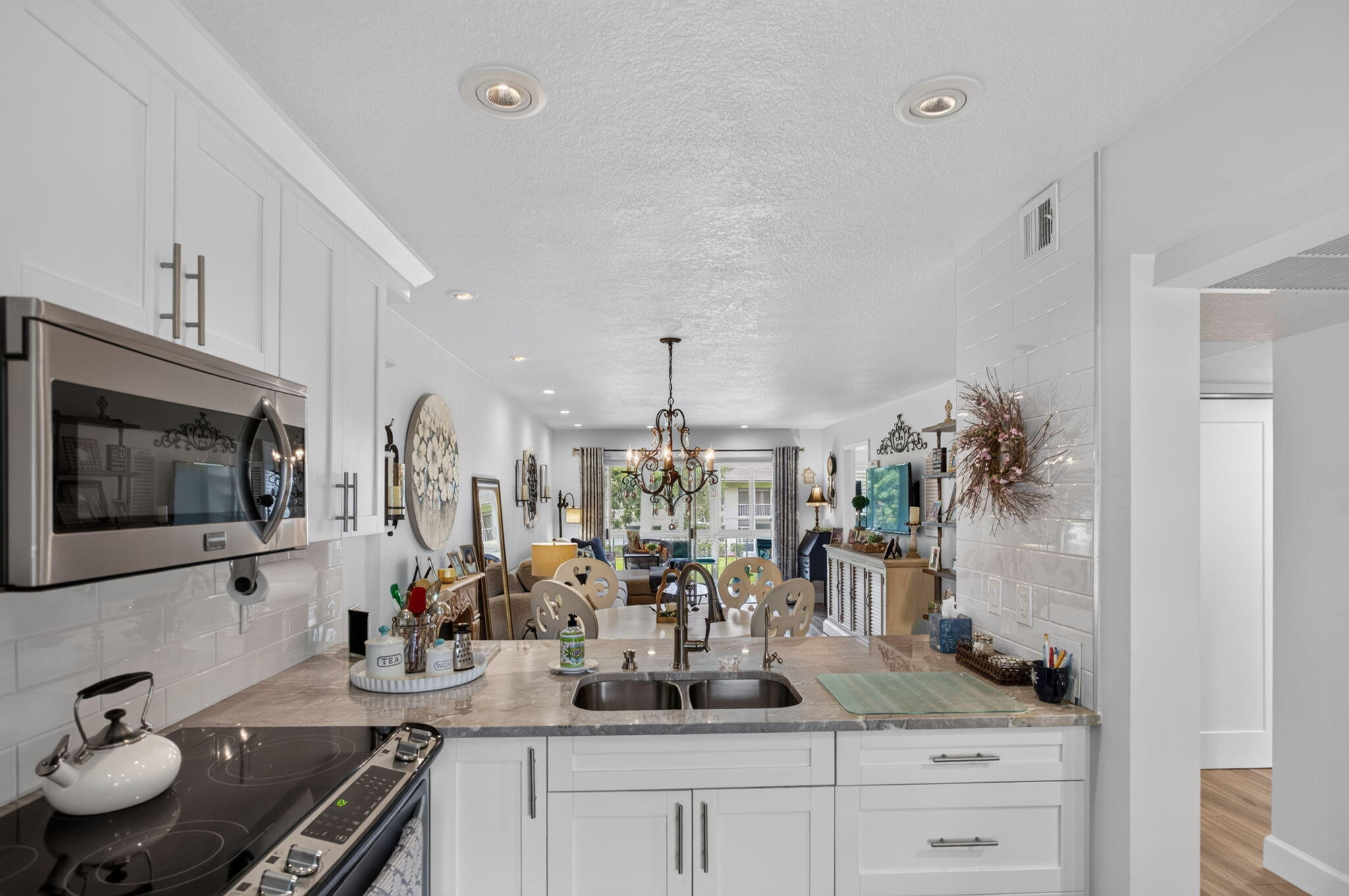 1211 BAHAMA Bend F2 Property Photo 1