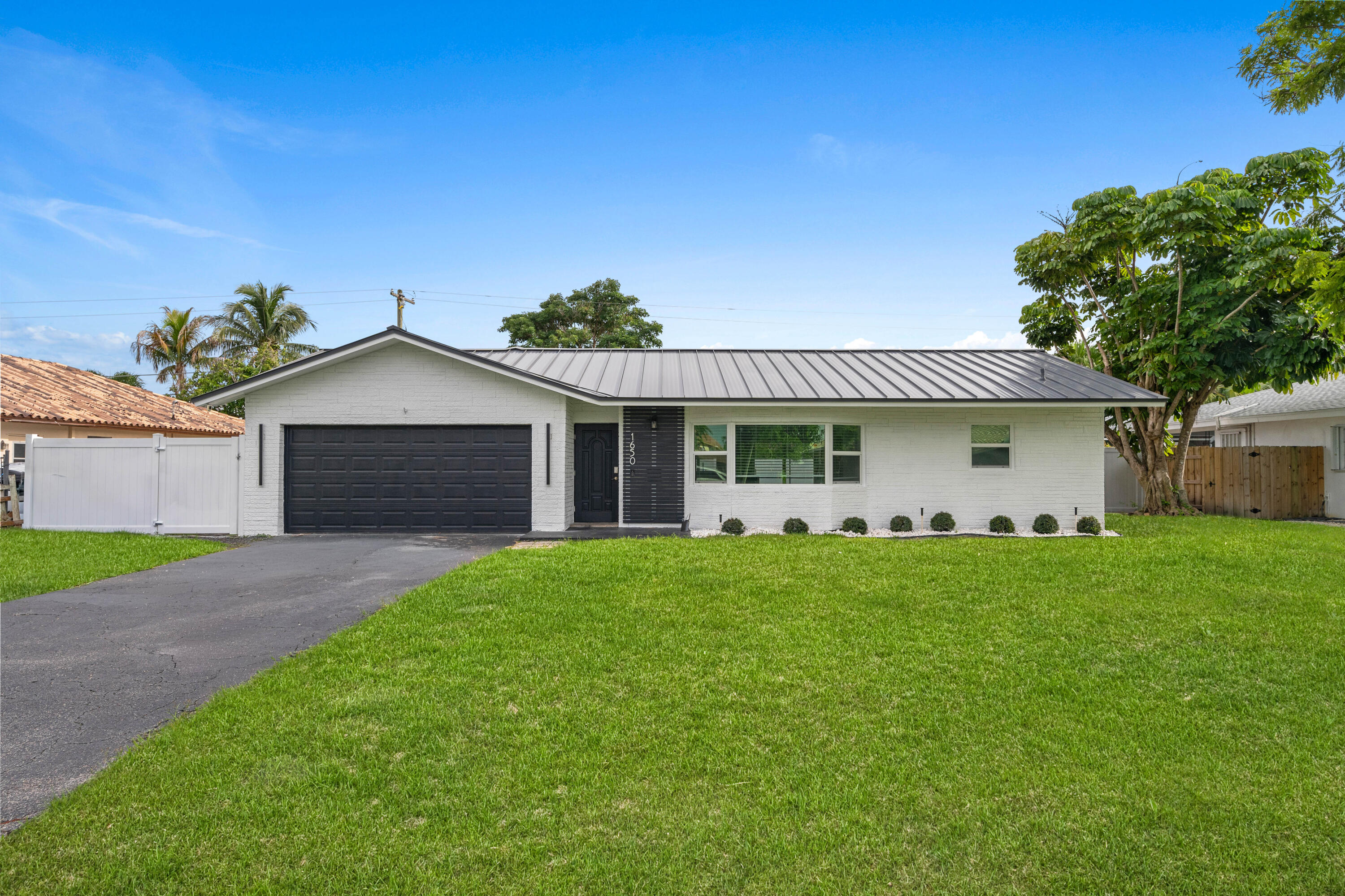1650 Nw 9th Street Property Photo 1