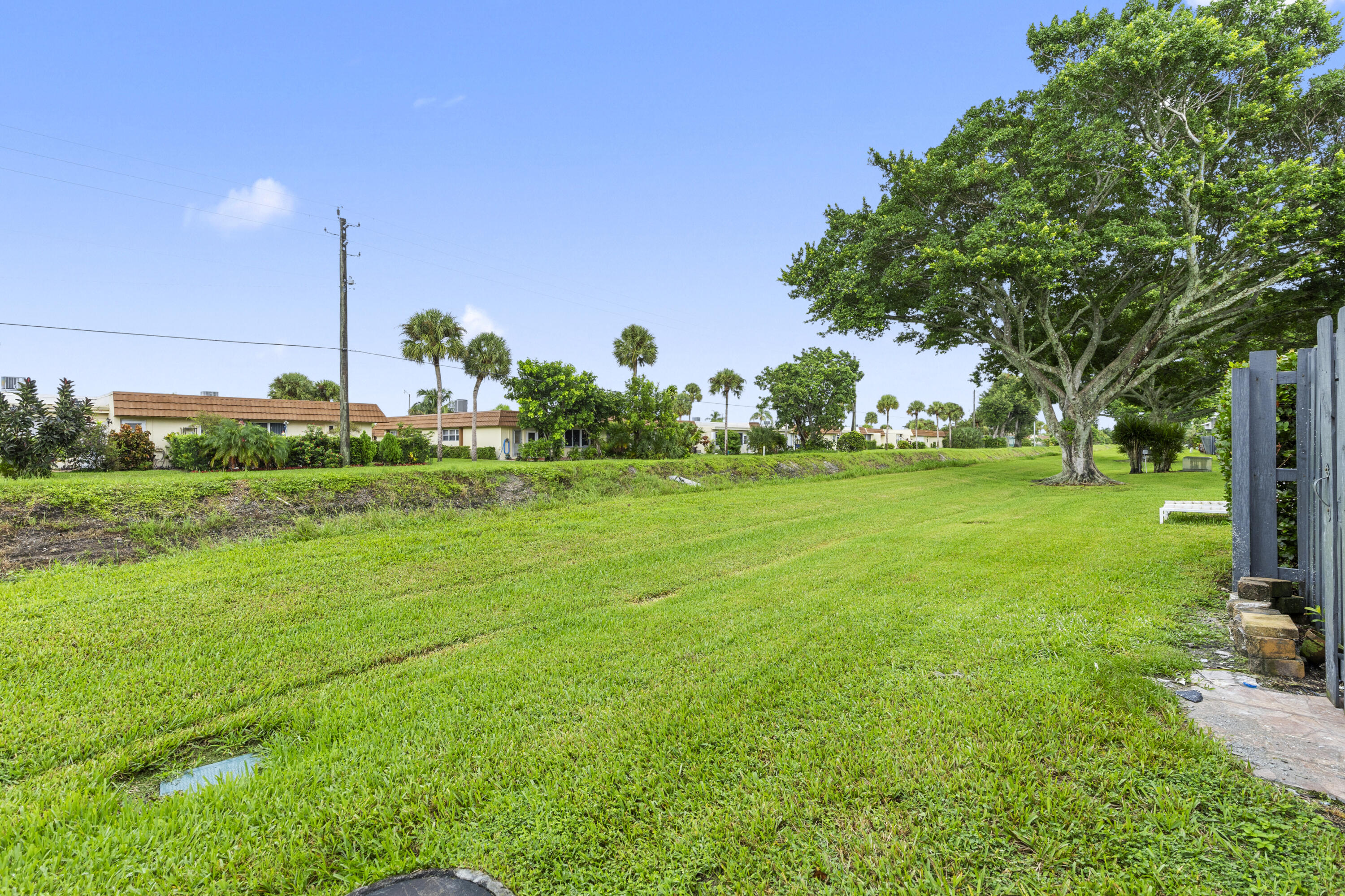 5703 Channel Drive Property Photo 4