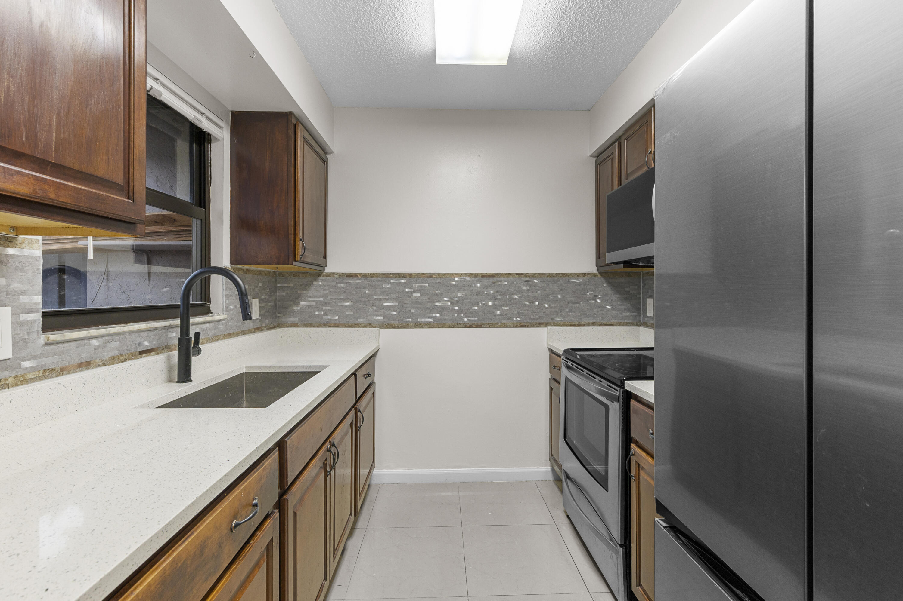 5703 Channel Drive Property Photo 13