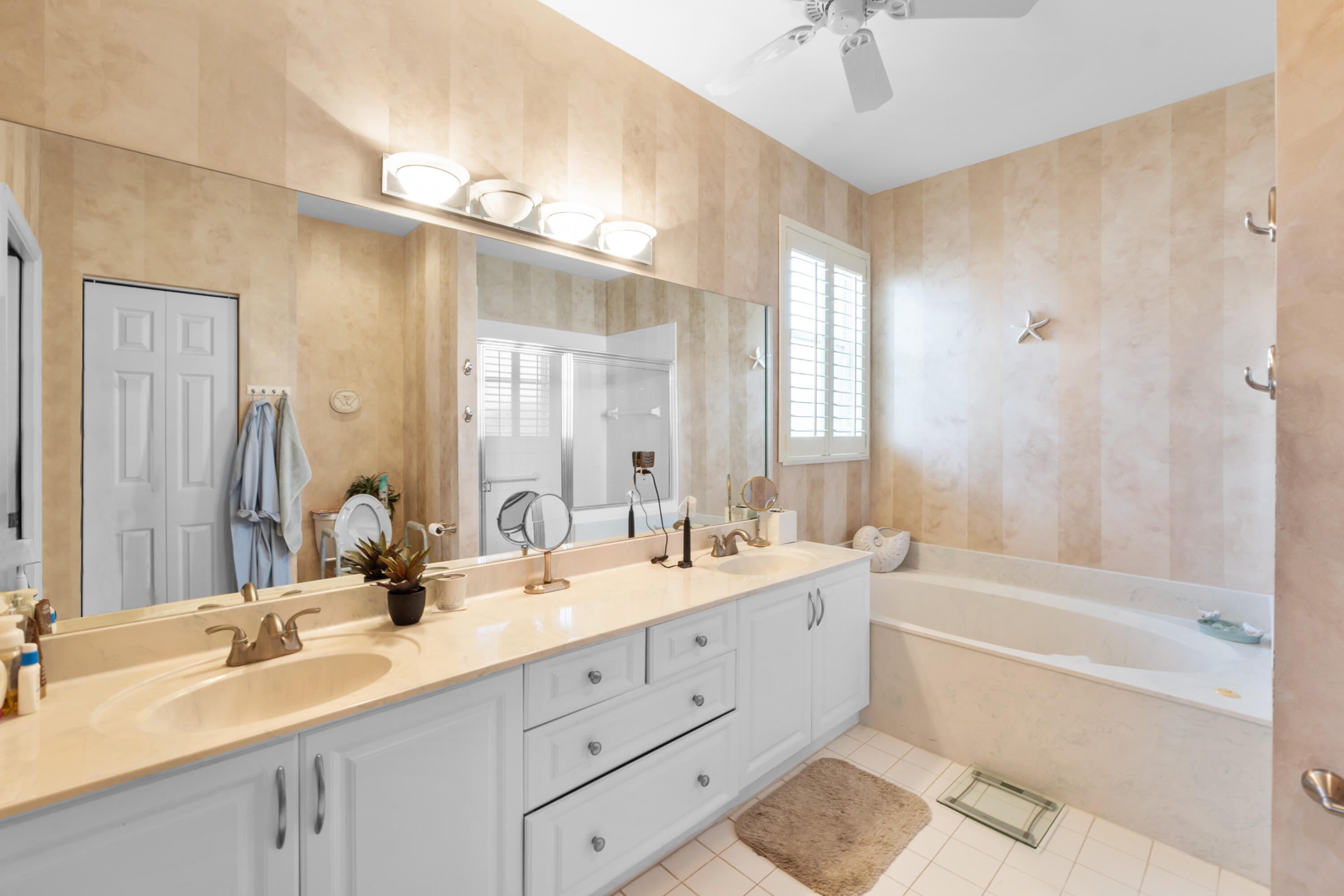 10665 Royal Caribbean Circle Property Photo 20