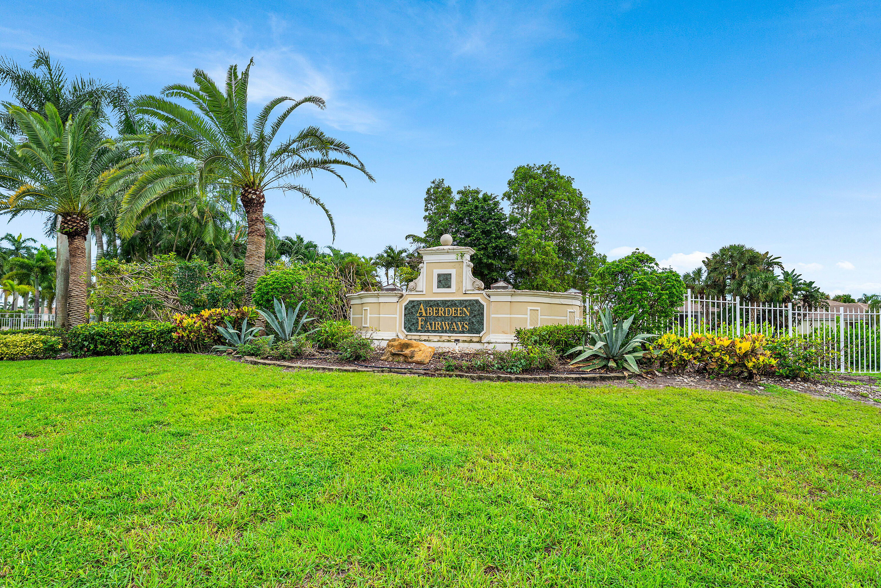 6947 Fairway Lakes Drive Property Photo 49