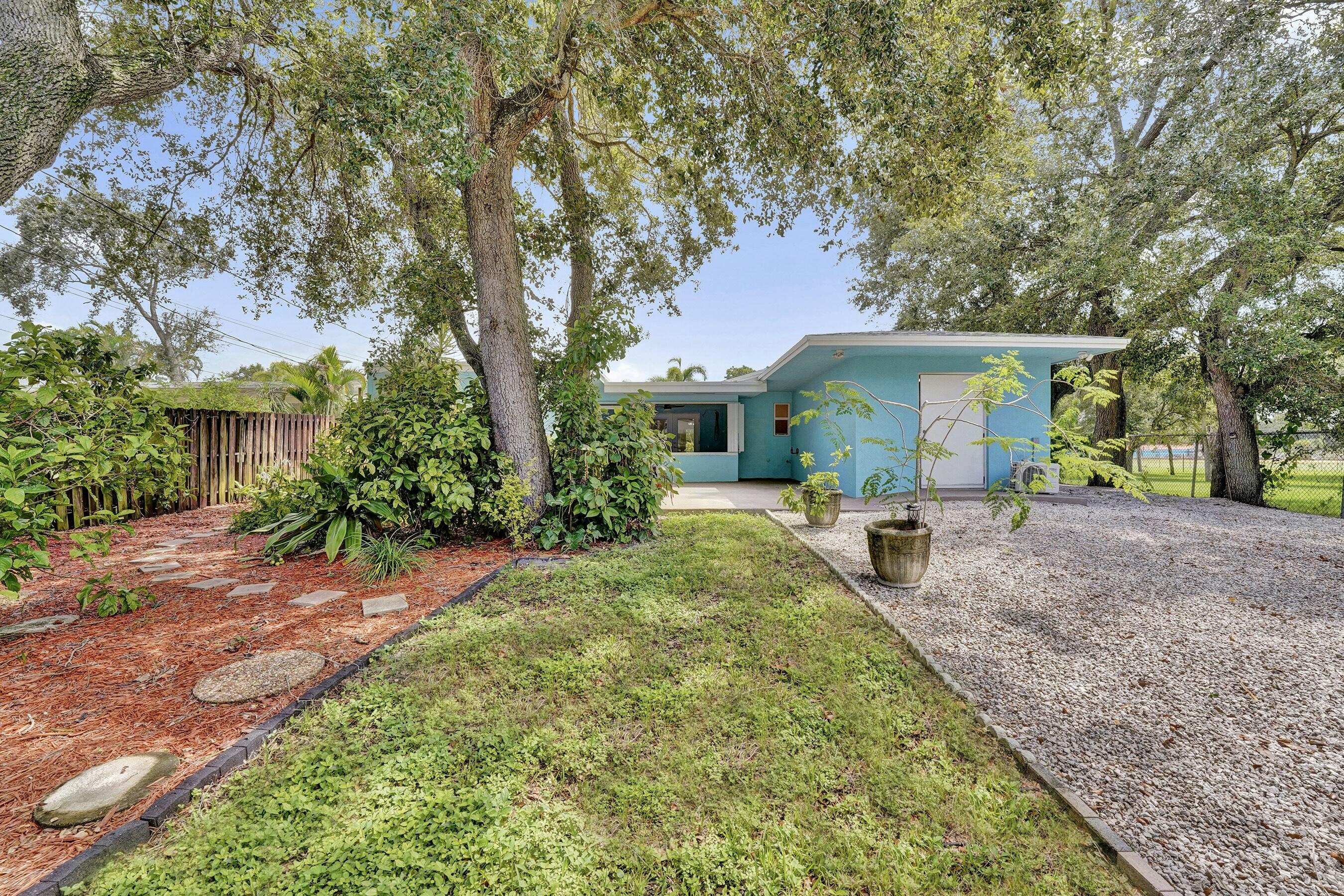 5081 Sw 29th Way Property Photo 1