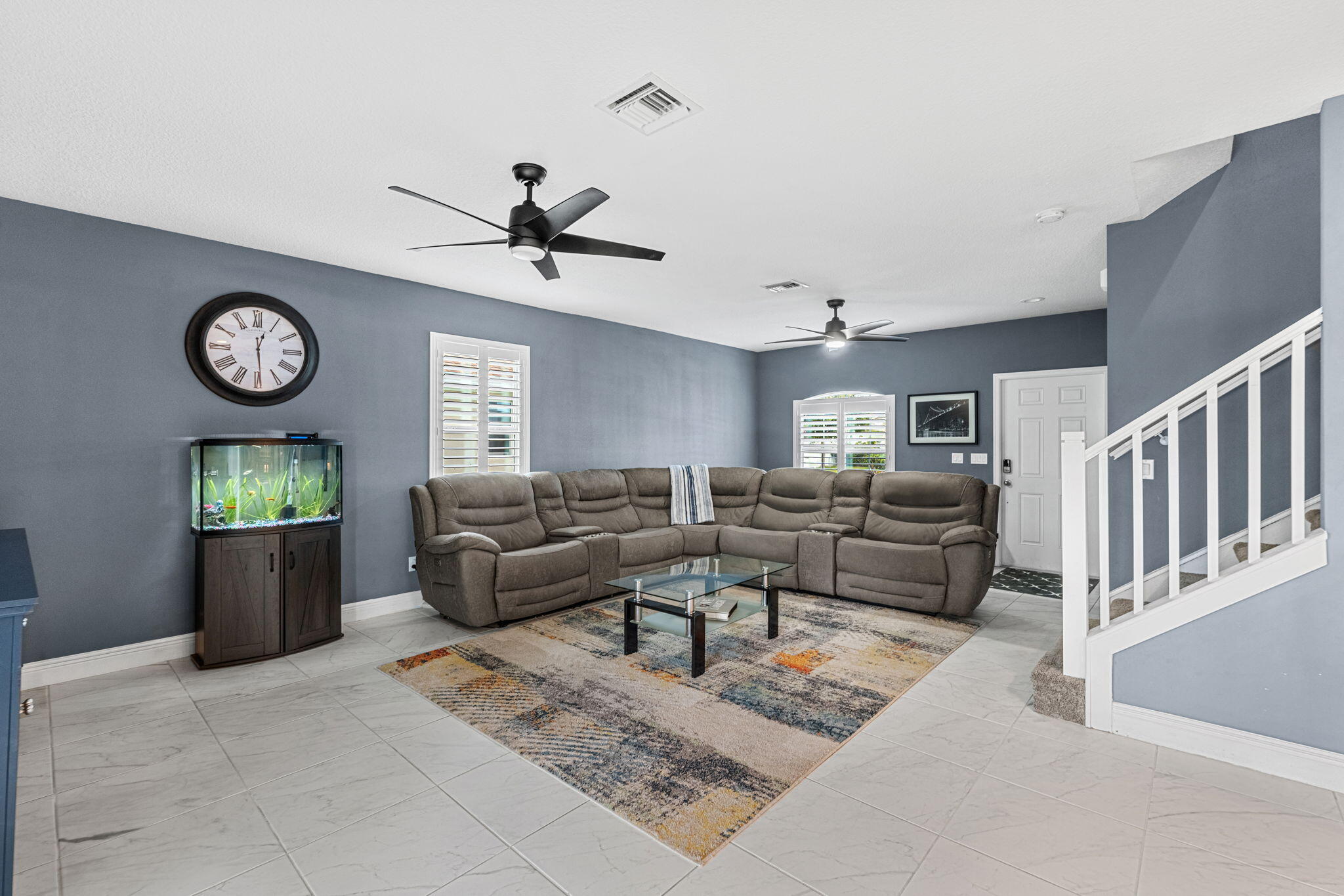 313 Palm Breezes Drive Property Photo 4