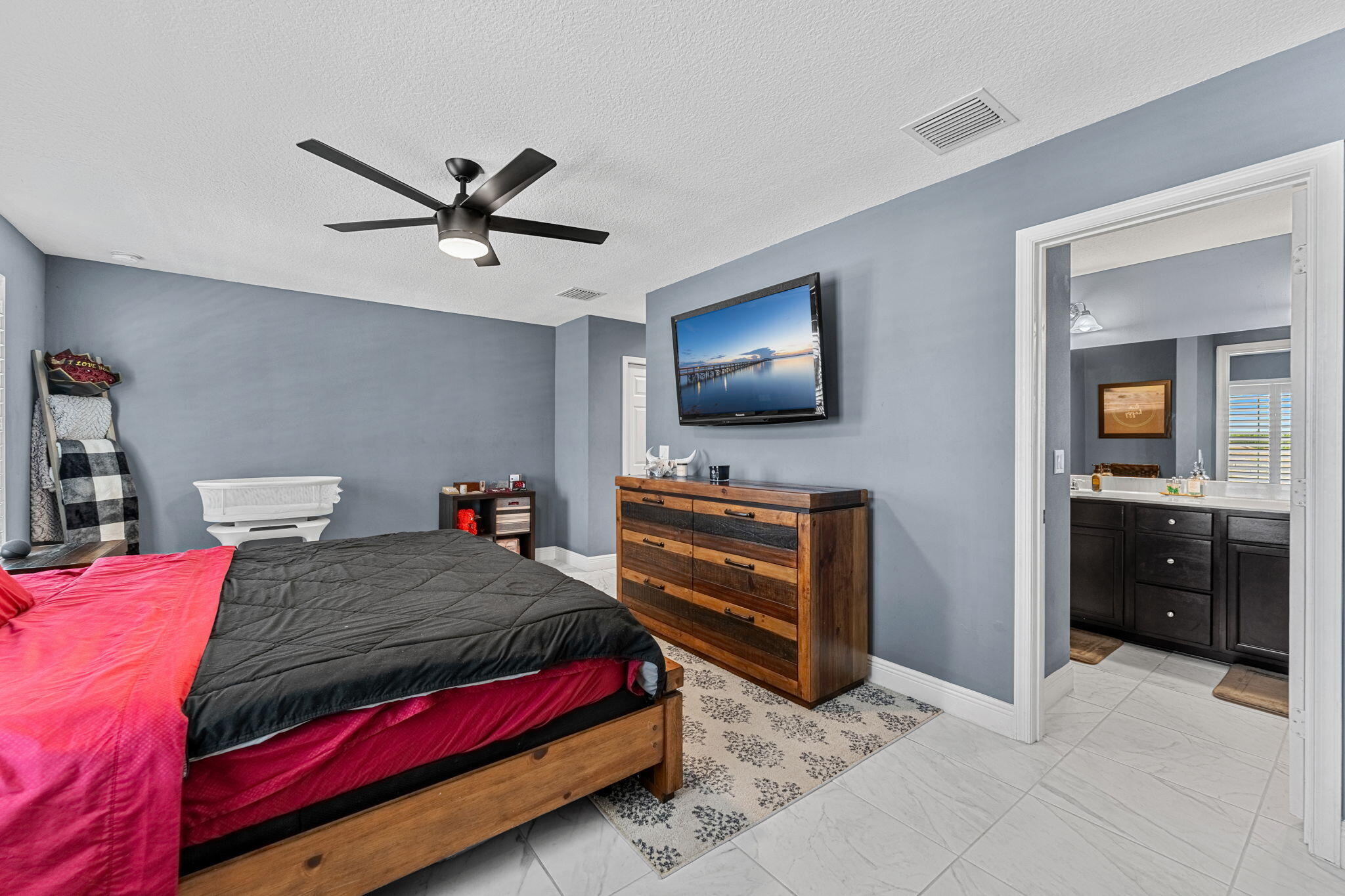 313 Palm Breezes Drive Property Photo 20