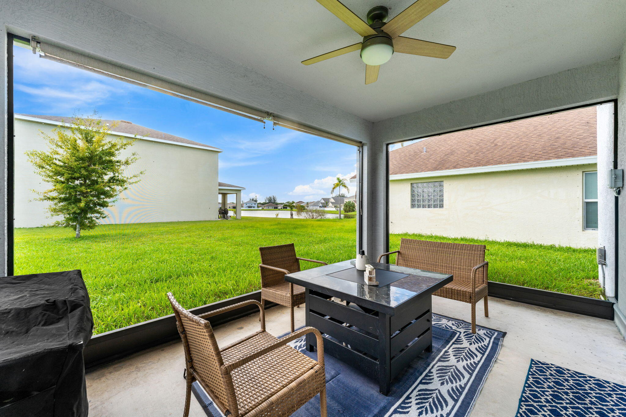 313 Palm Breezes Drive Property Photo 35