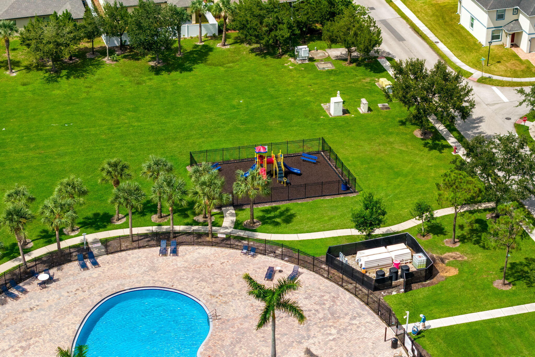 313 Palm Breezes Drive Property Photo 51