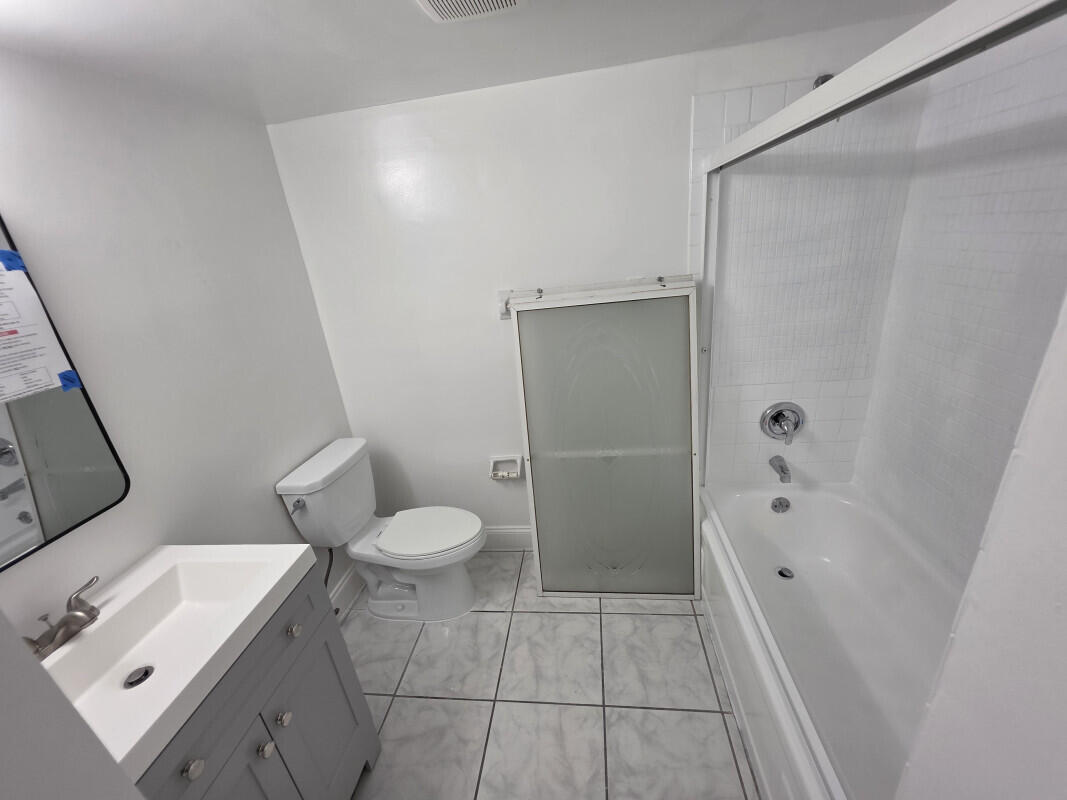 1545 Miami Road 102 Property Photo 5