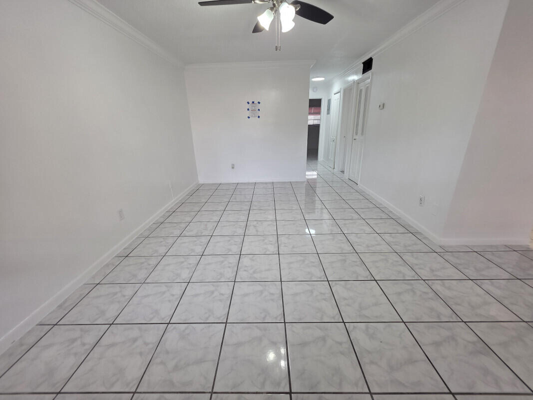 1545 Miami Road 102 Property Photo 6
