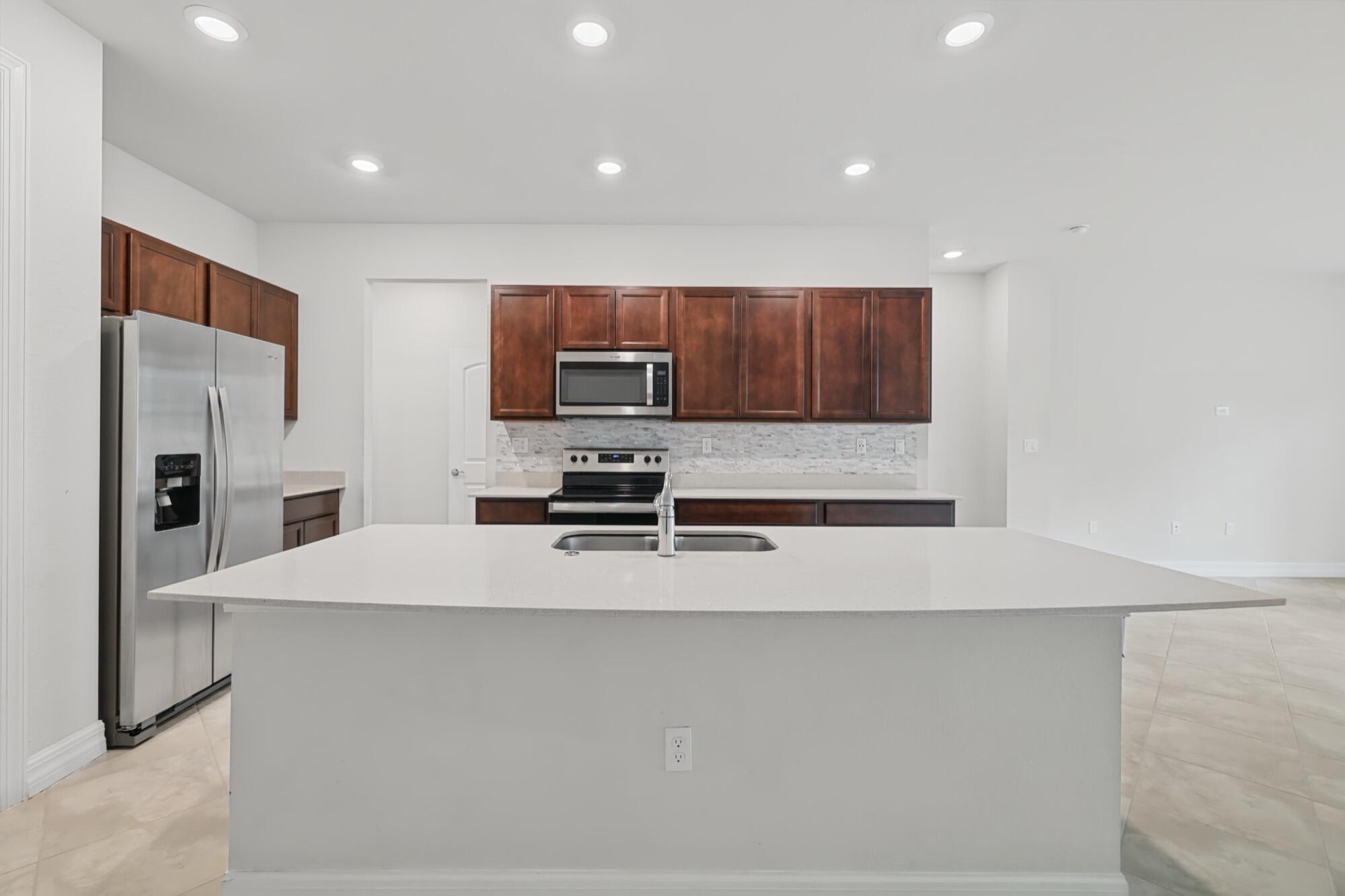 4488 Appleton Circle E Property Photo 12