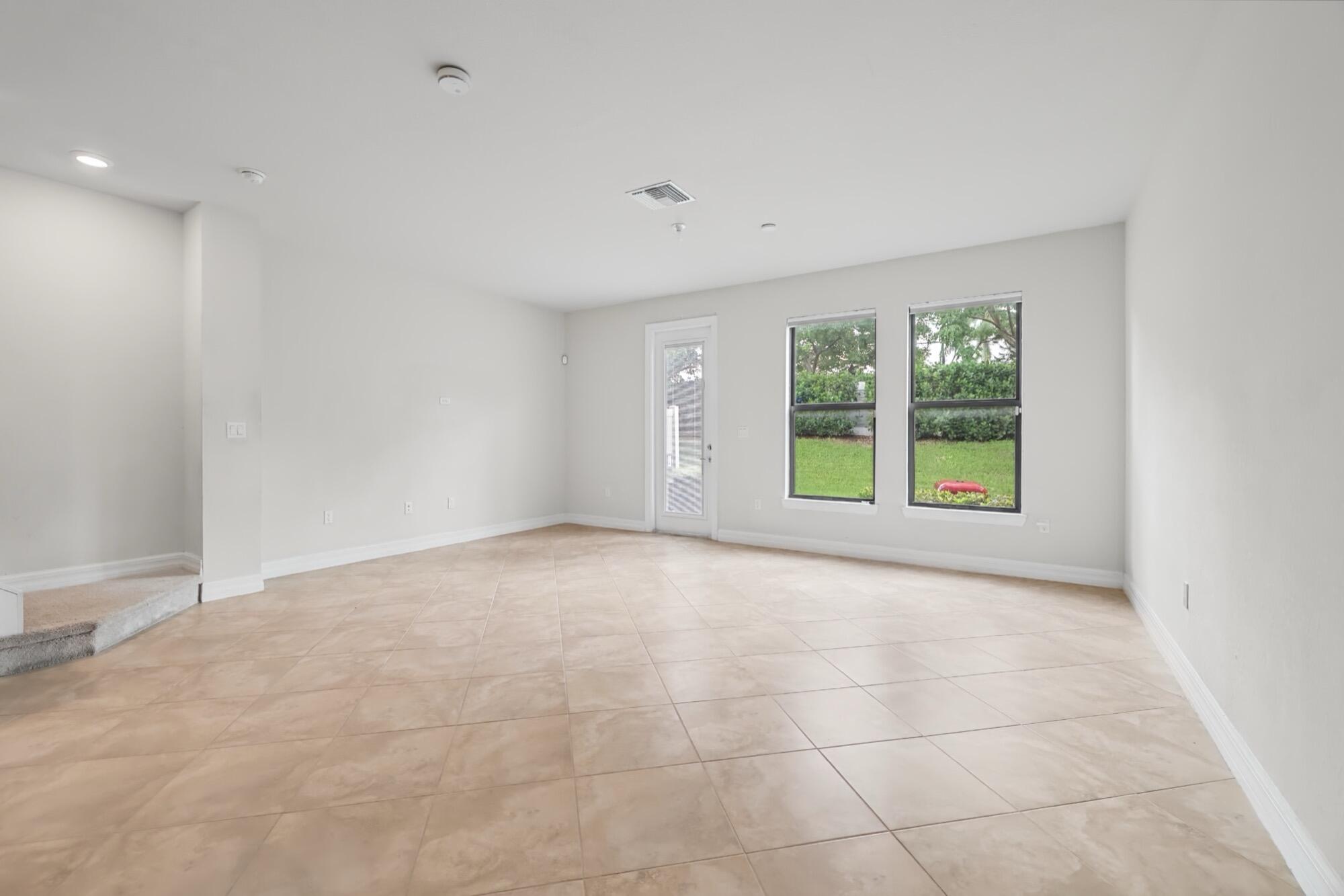 4488 Appleton Circle E Property Photo 13
