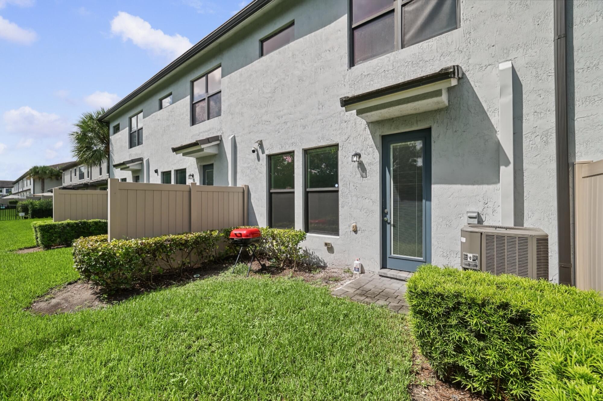 4488 Appleton Circle E Property Photo 38