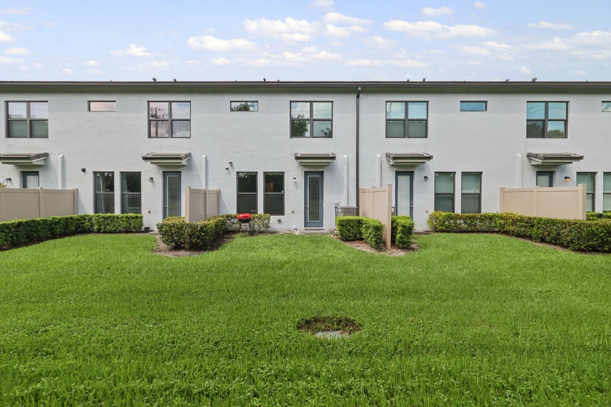 4488 Appleton Circle E Property Photo 40