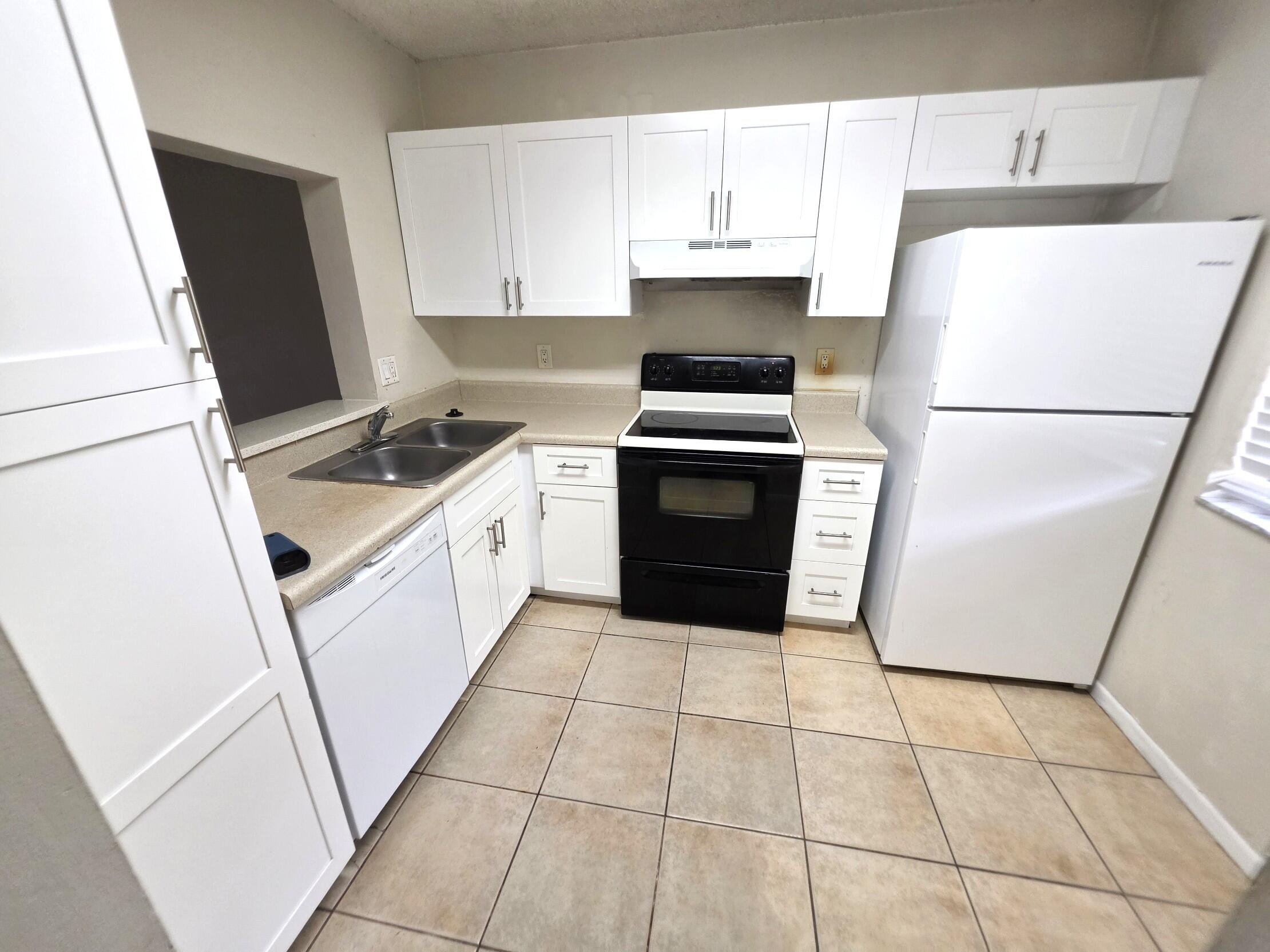 6551 Arleigh Court 203 Property Photo 7