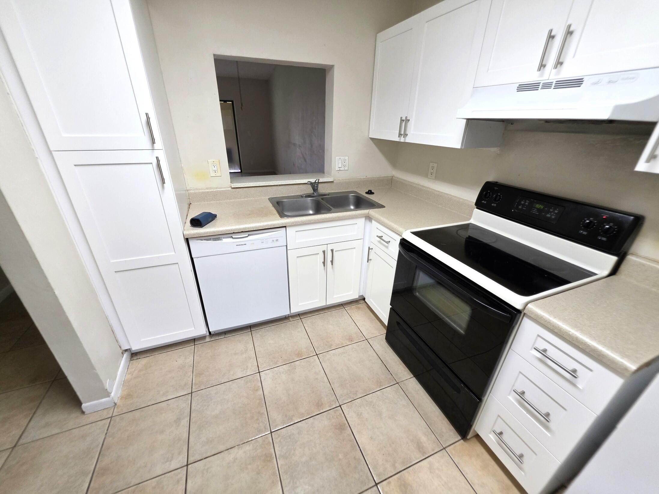 6551 Arleigh Court 203 Property Photo 8
