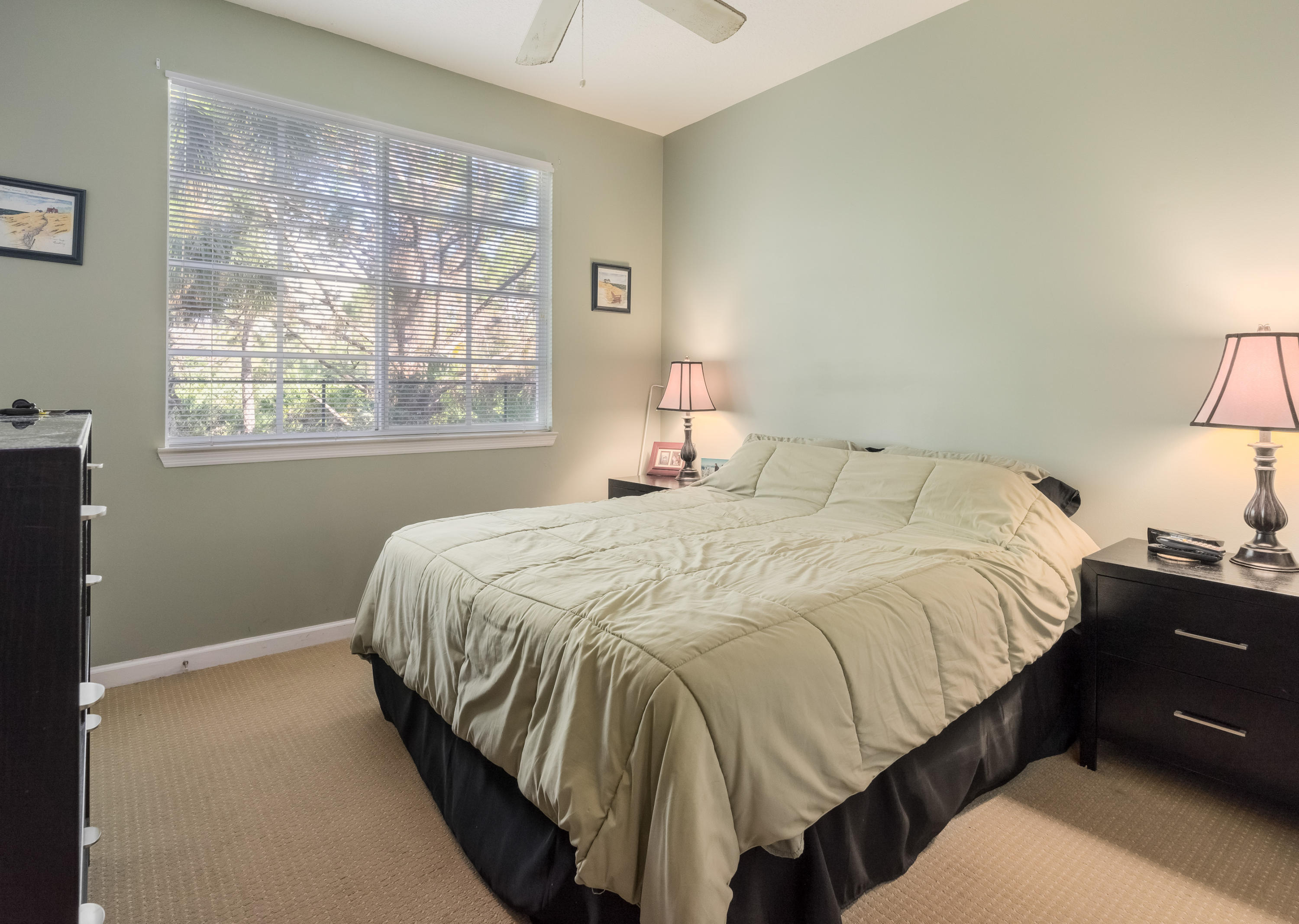 2106 Myrtlewood Circle E Property Photo 3