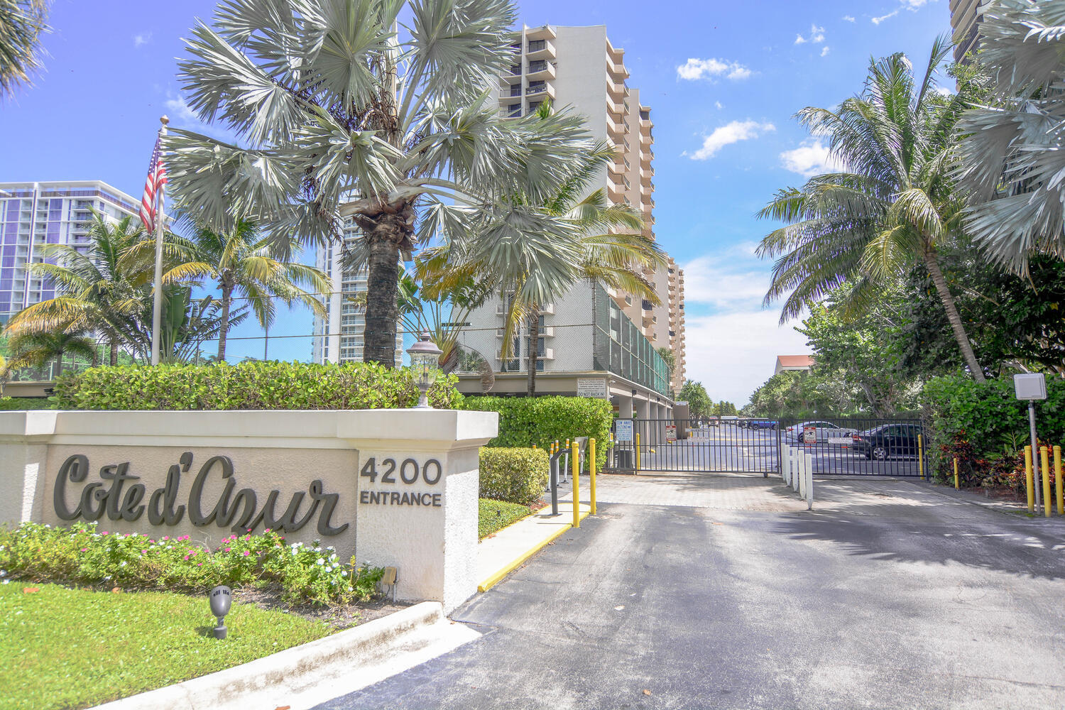 4200 N Ocean Drive 2-605 Property Photo 2