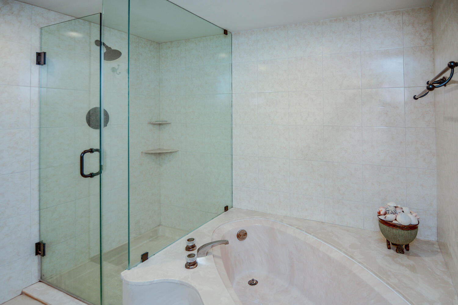 4200 N Ocean Drive 2-605 Property Photo 20