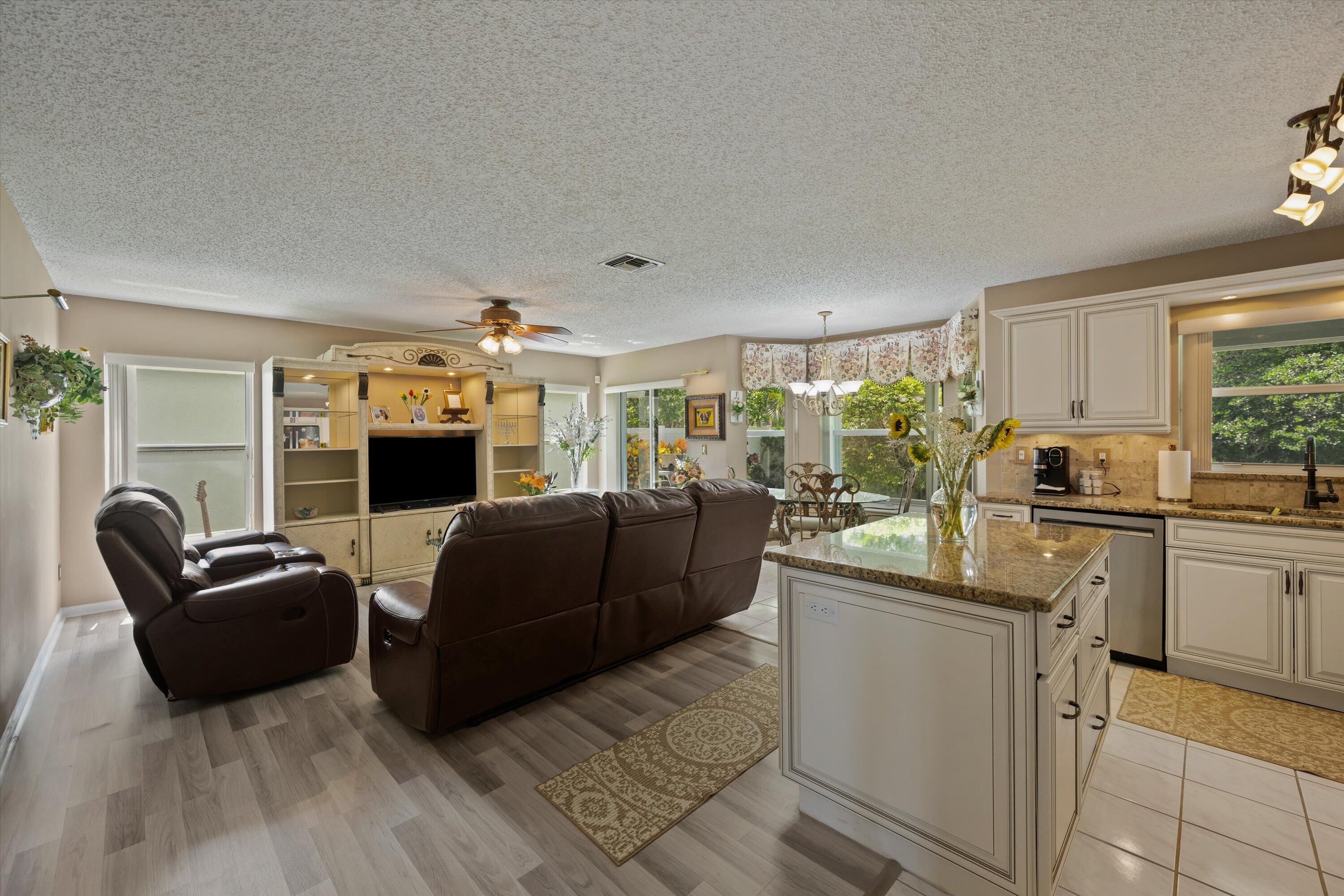 8156 Mystic Harbor Circle Property Photo 19