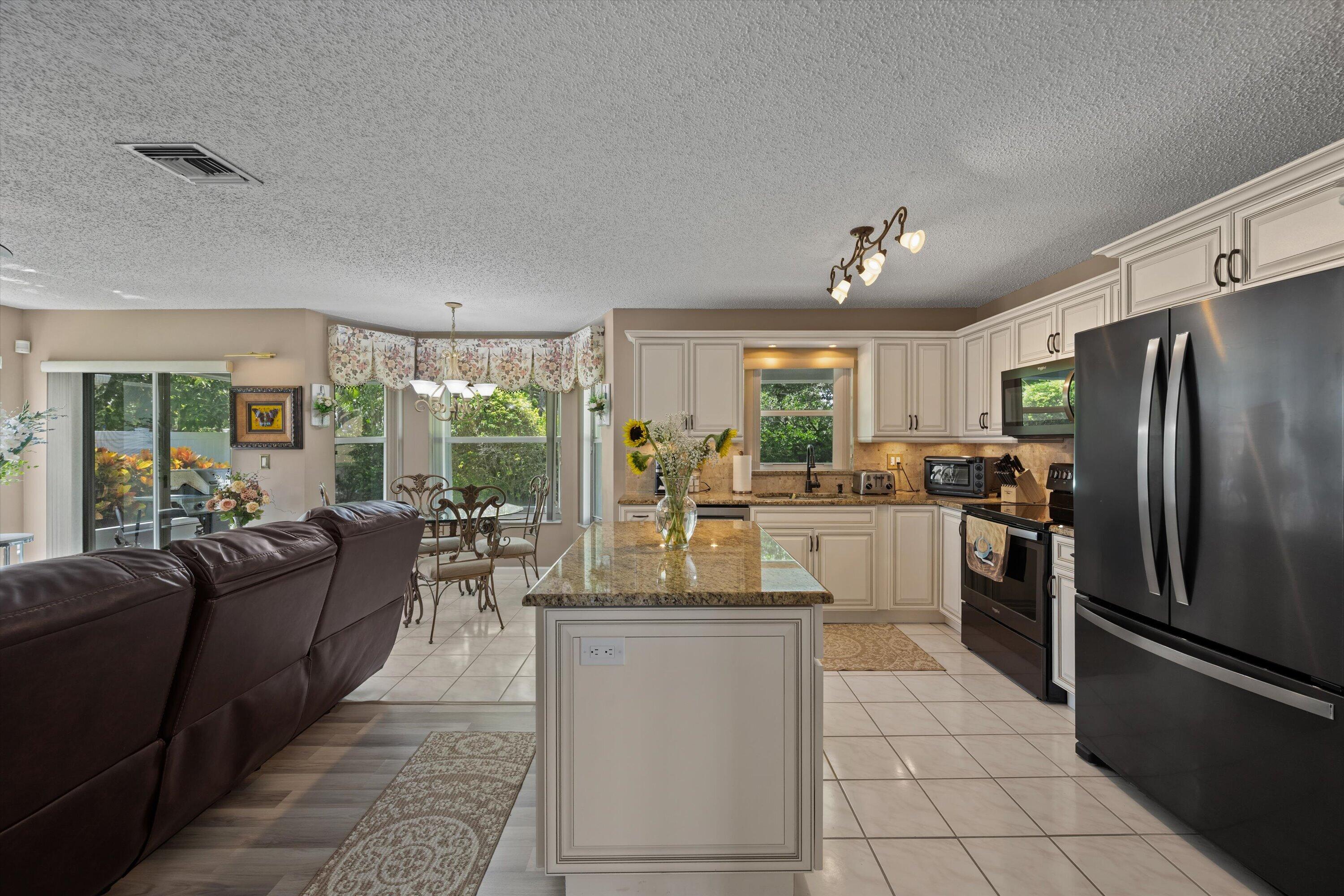 8156 Mystic Harbor Circle Property Photo 20