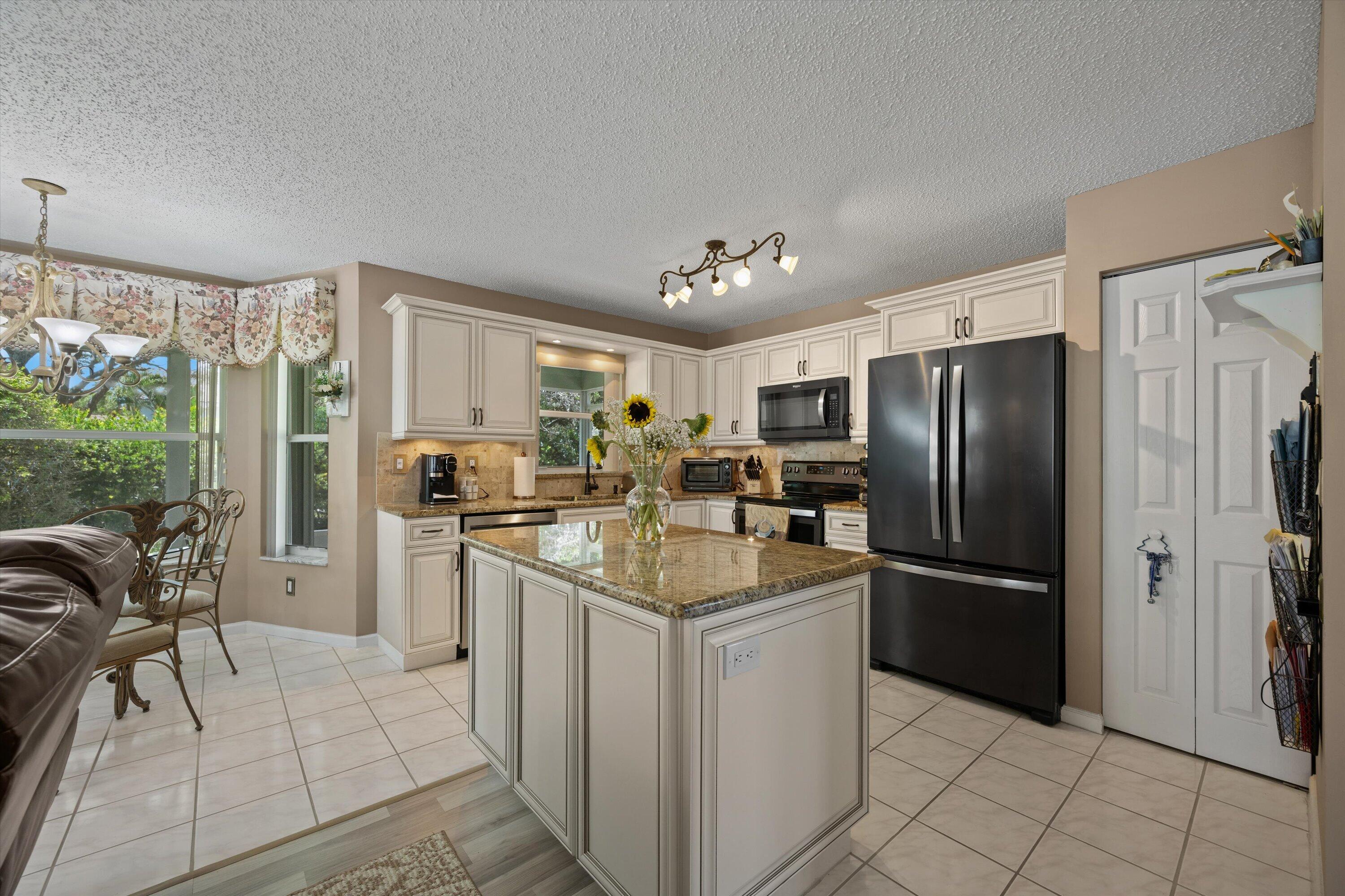 8156 Mystic Harbor Circle Property Photo 24