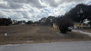 Avenue R Property Photo 4