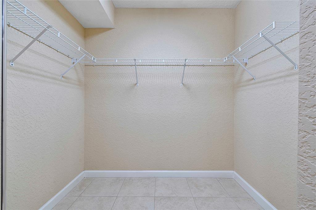 8140 Nw 128th Lane 10-a Property Photo 24