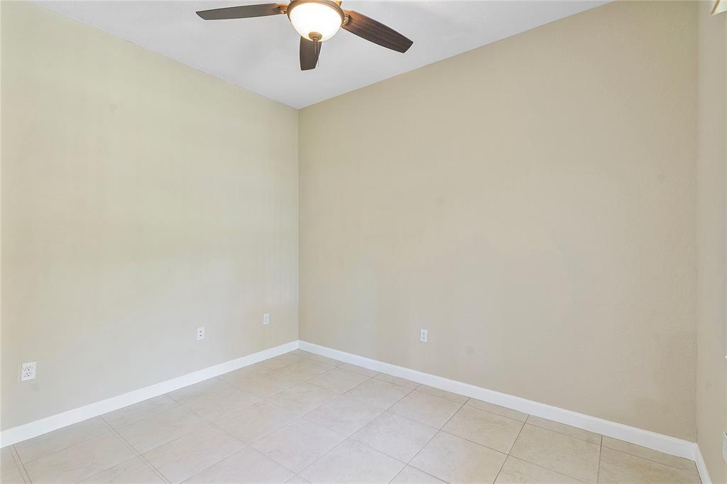 8140 Nw 128th Lane 10-a Property Photo 27