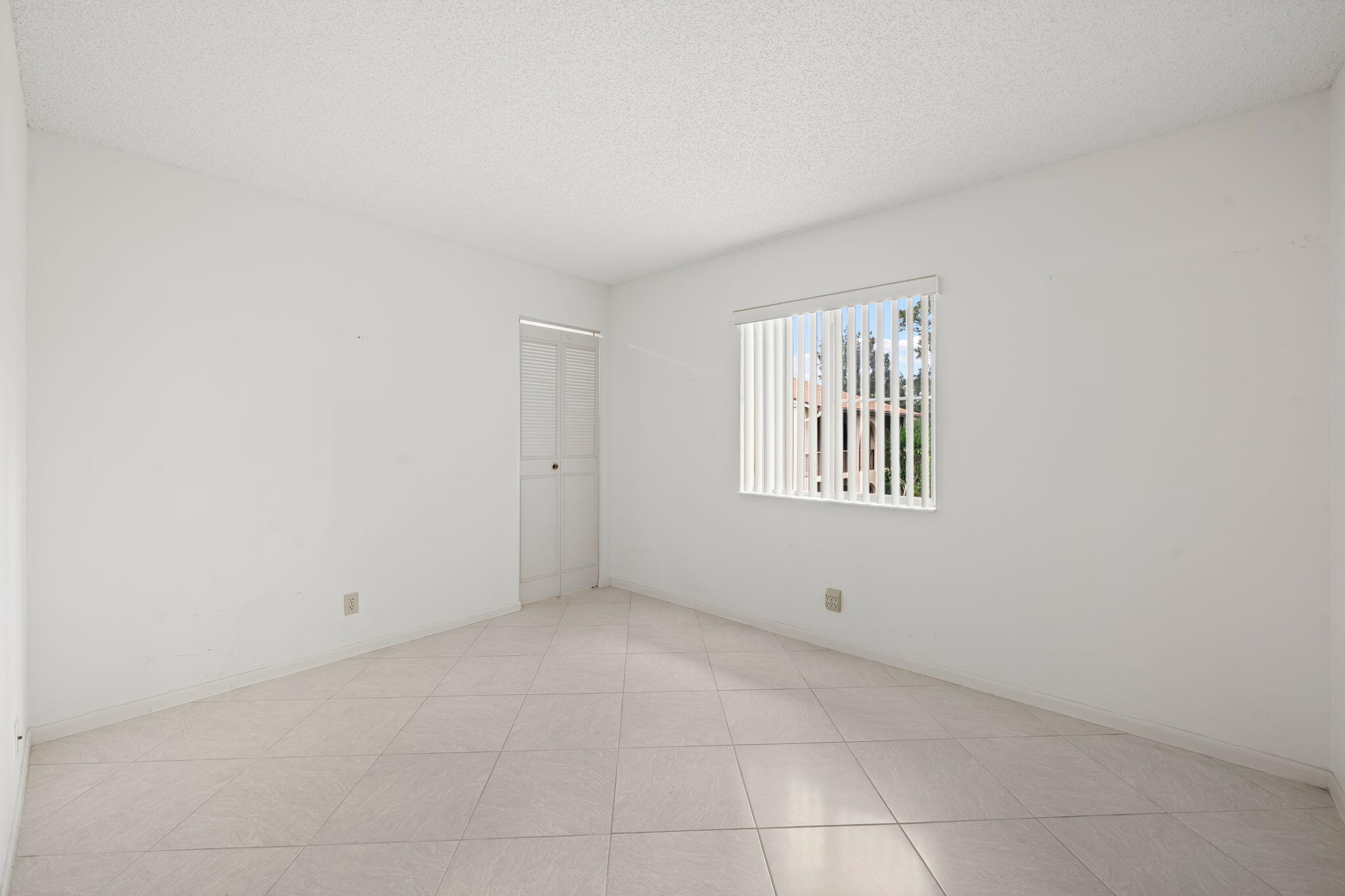 324 Knotty Pine Circle B-2 Property Photo 20