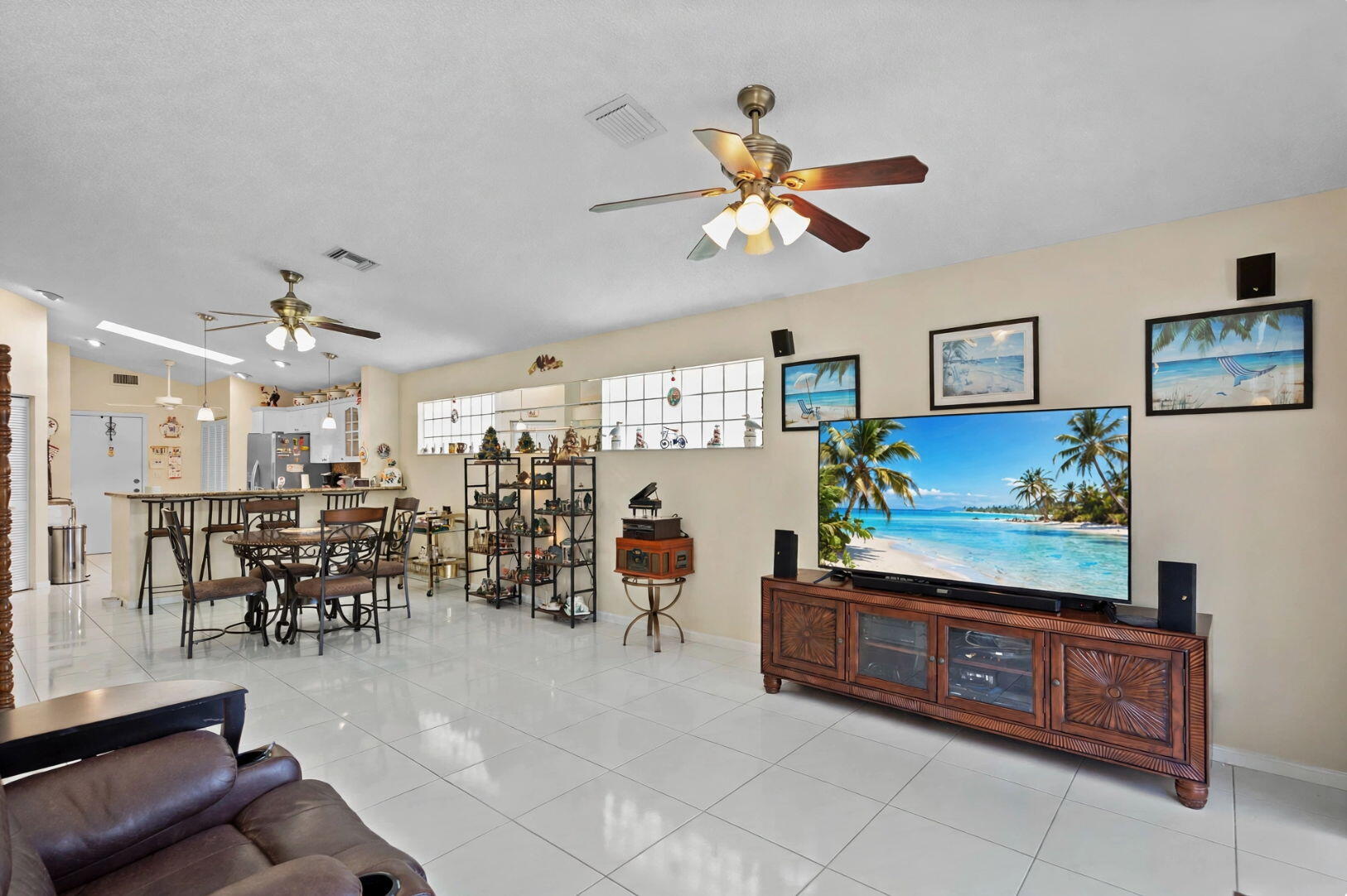 9847 Harbour Lake Circle Property Photo 7