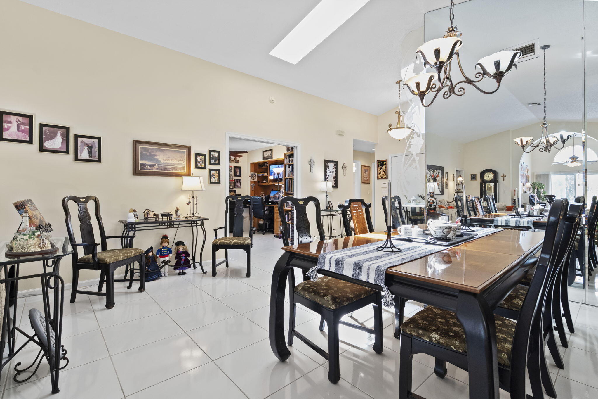 9847 Harbour Lake Circle Property Photo 15