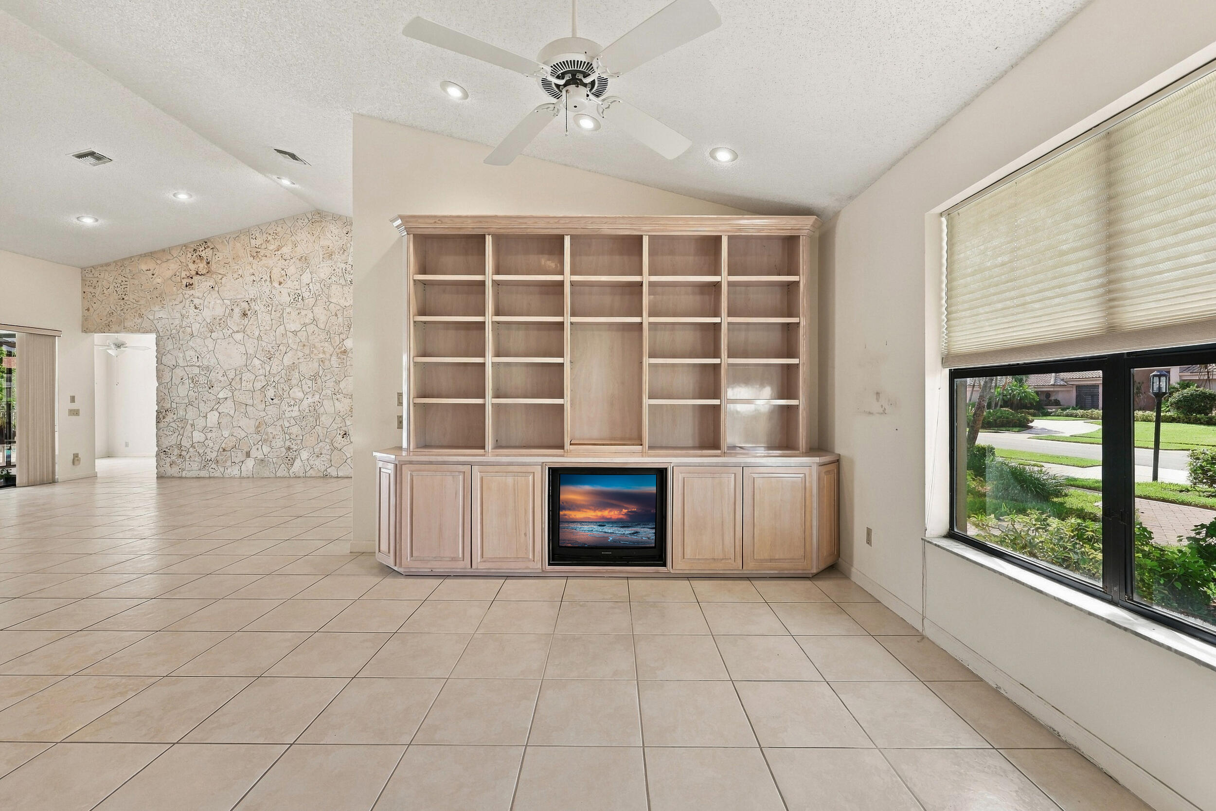 10695 Stonebridge Boulevard Property Photo 16