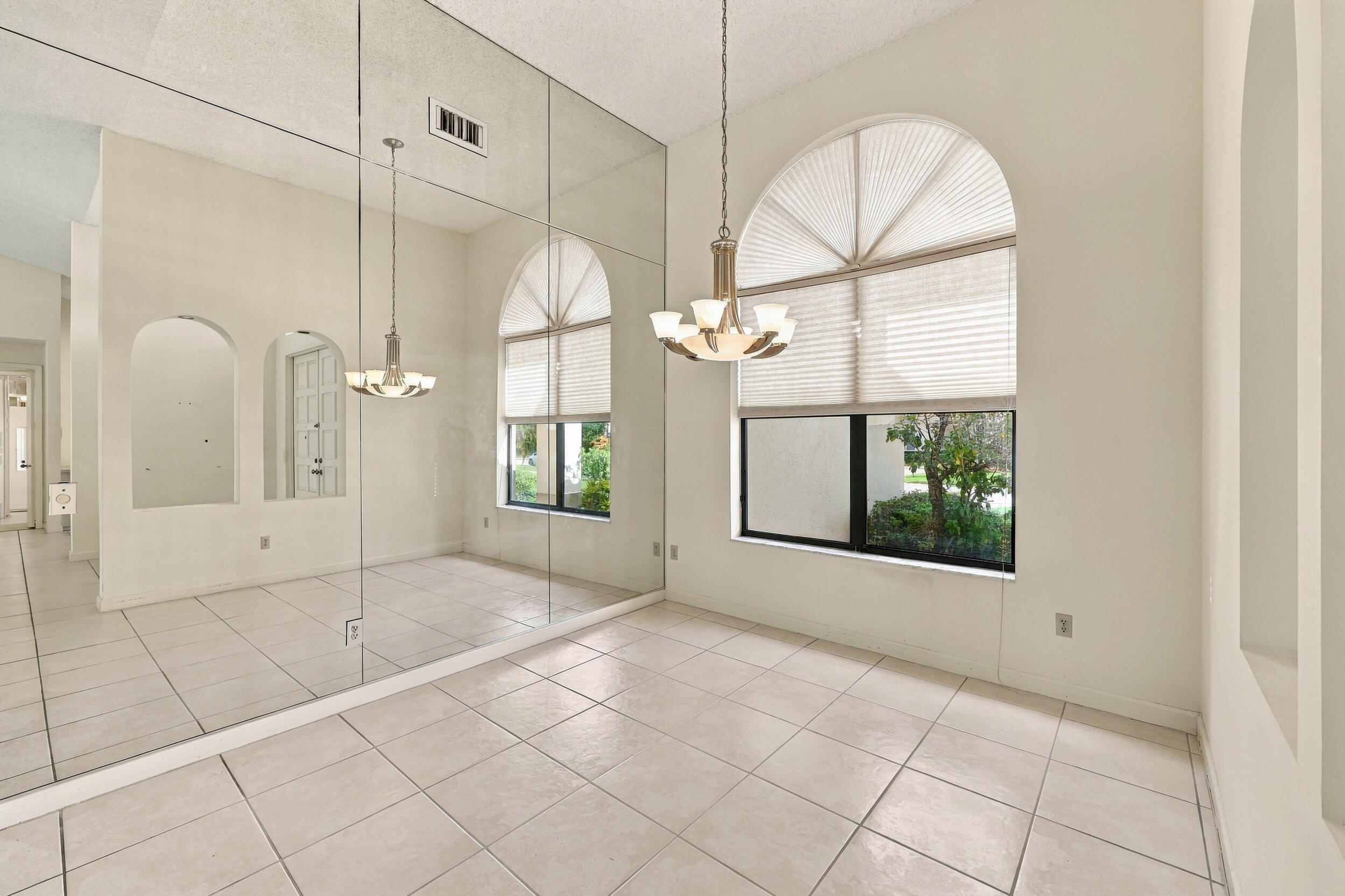 10695 Stonebridge Boulevard Property Photo 18