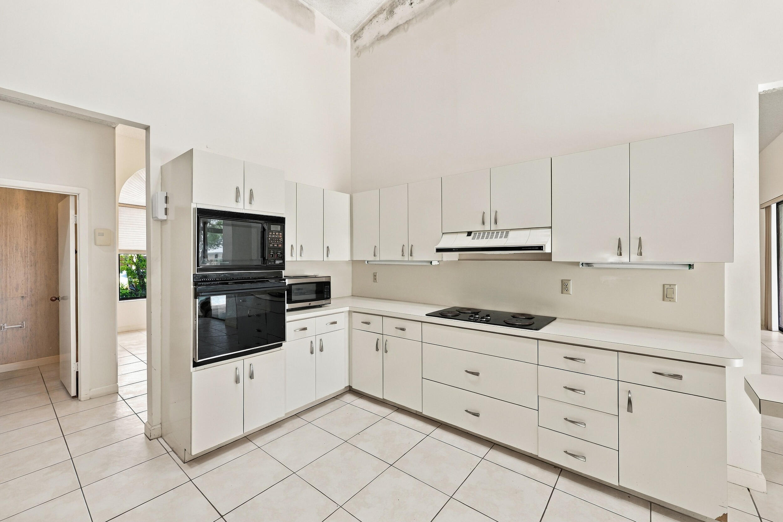 10695 Stonebridge Boulevard Property Photo 28