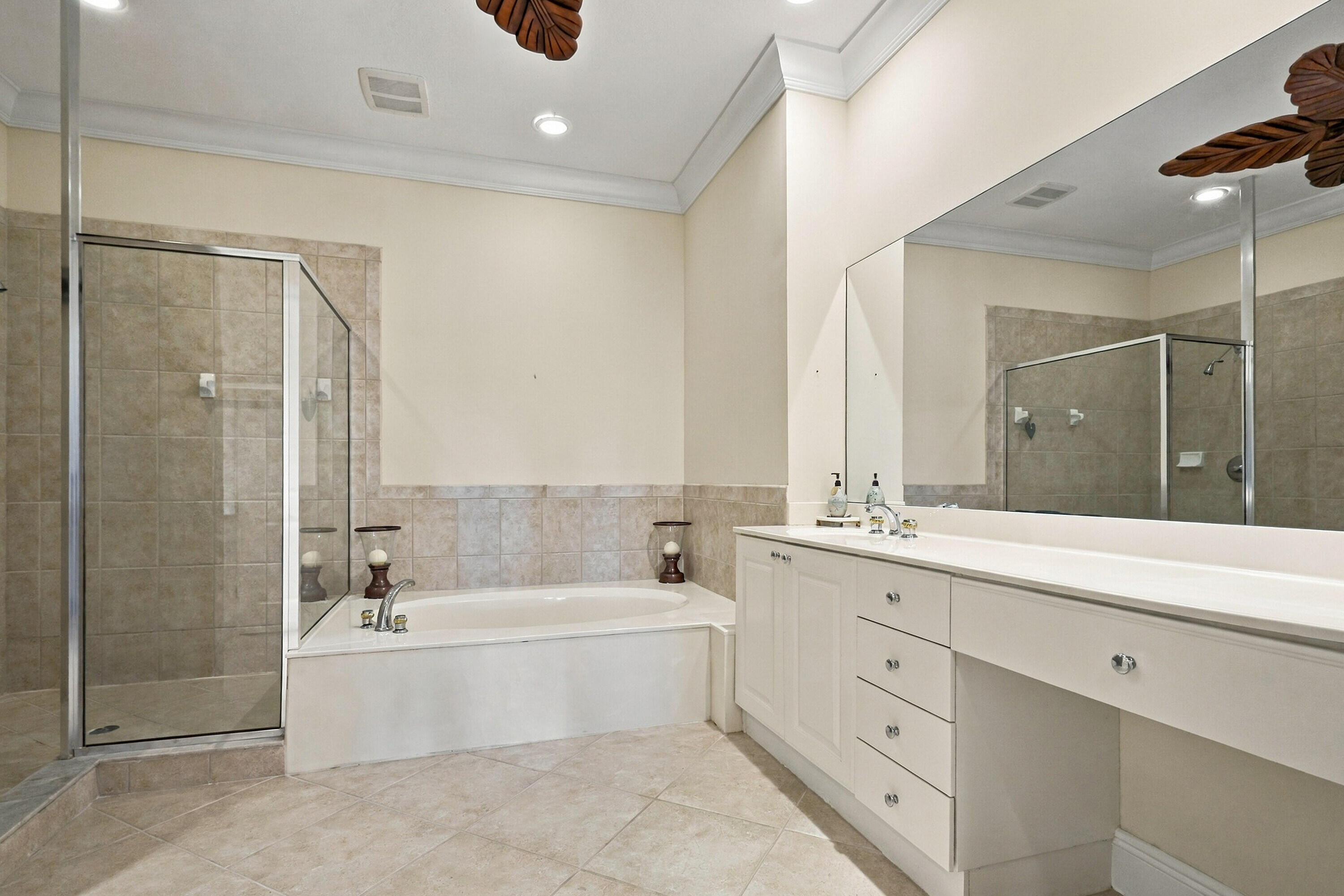 9010 Cascada Way Property Photo 37