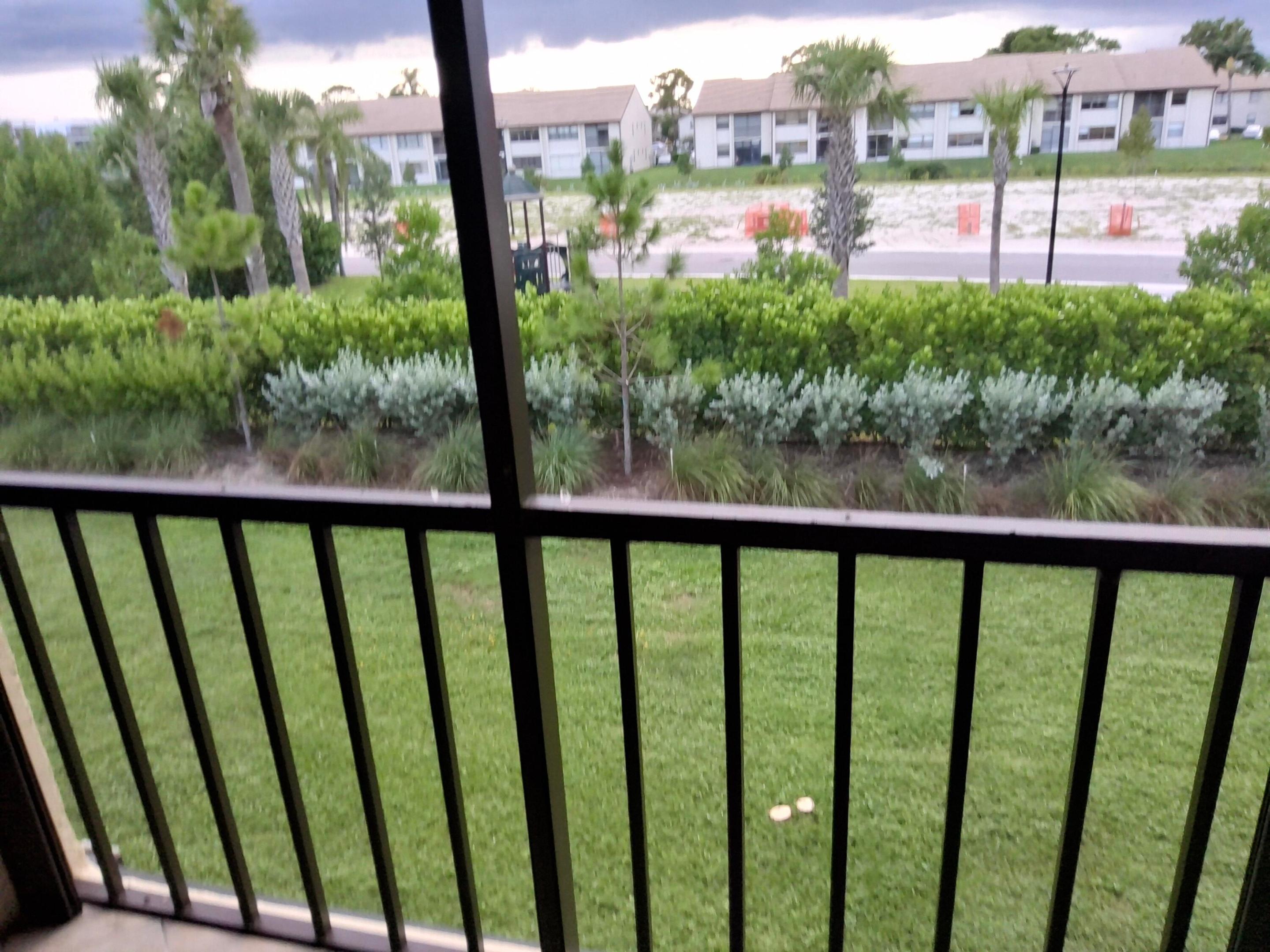 4693 E Lucerne Lakes Boulevard E 202 Property Photo 6