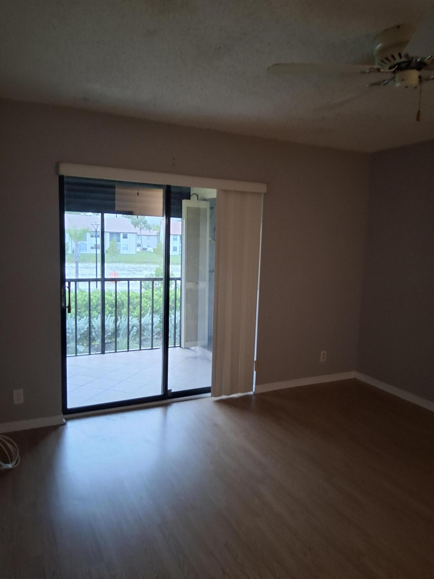 4693 E Lucerne Lakes Boulevard E 202 Property Photo 8