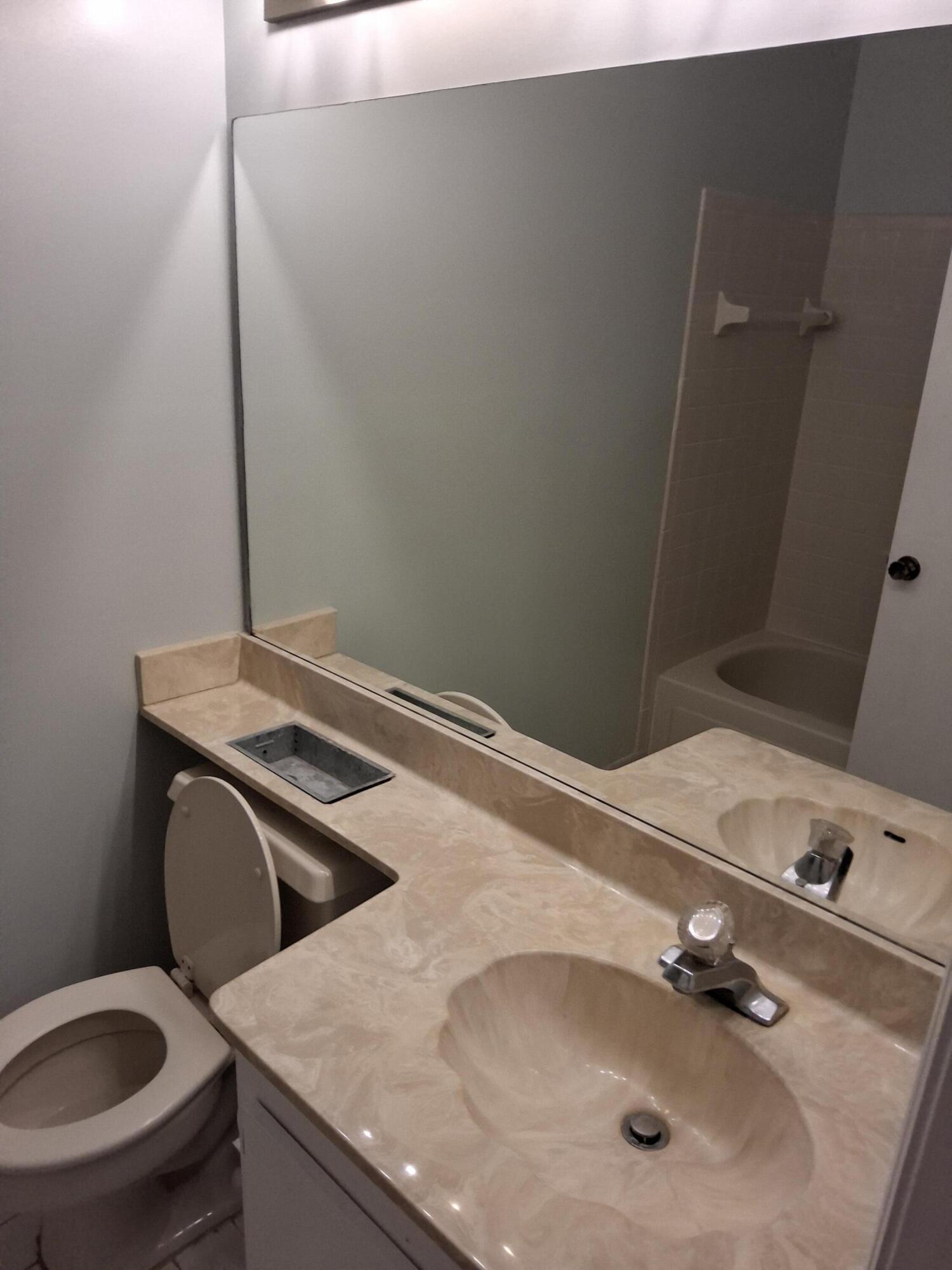 4693 E Lucerne Lakes Boulevard E 202 Property Photo 16